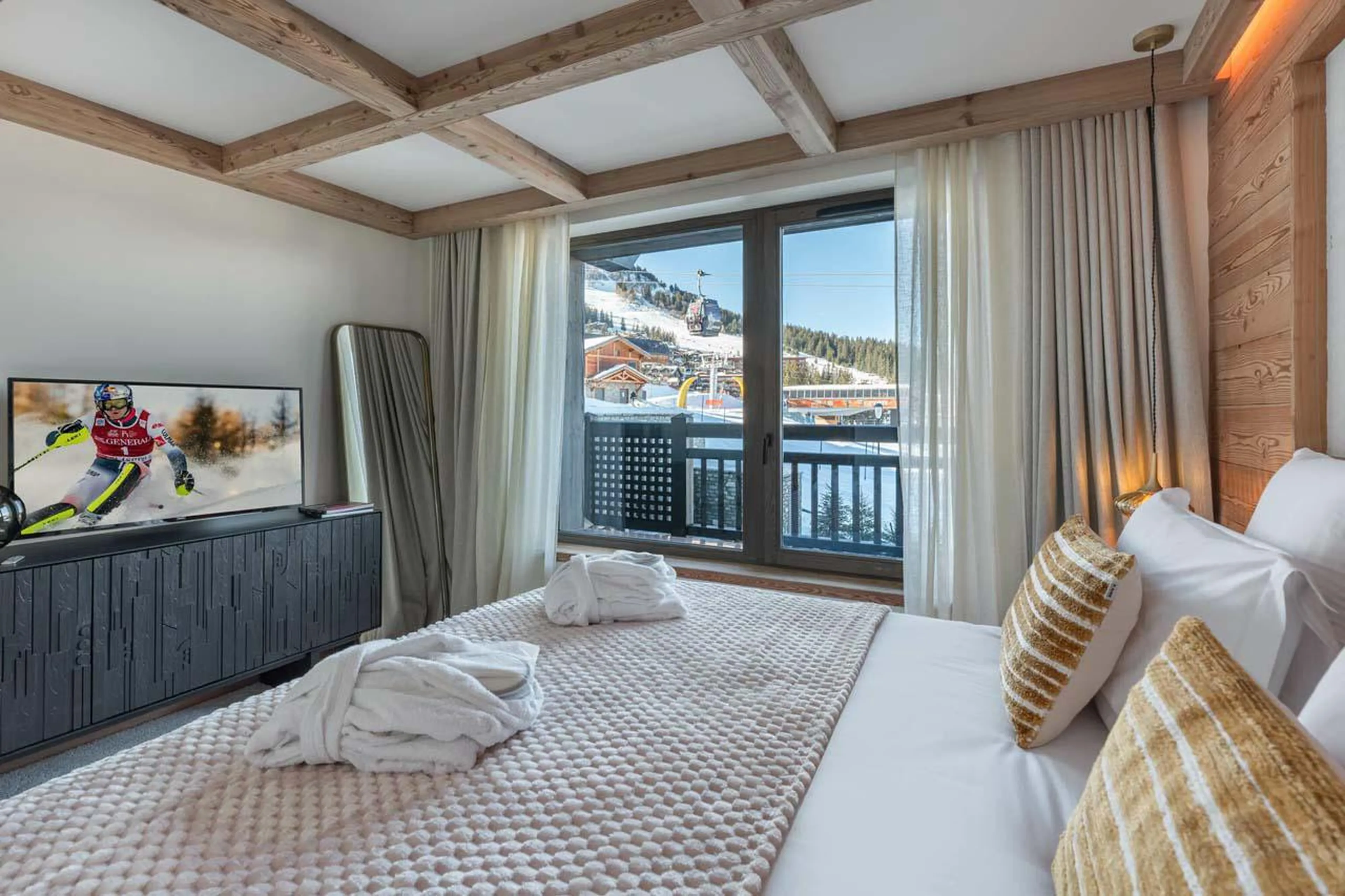 Double/twin bedroom at Apartment Intresso in Courchevel 1850