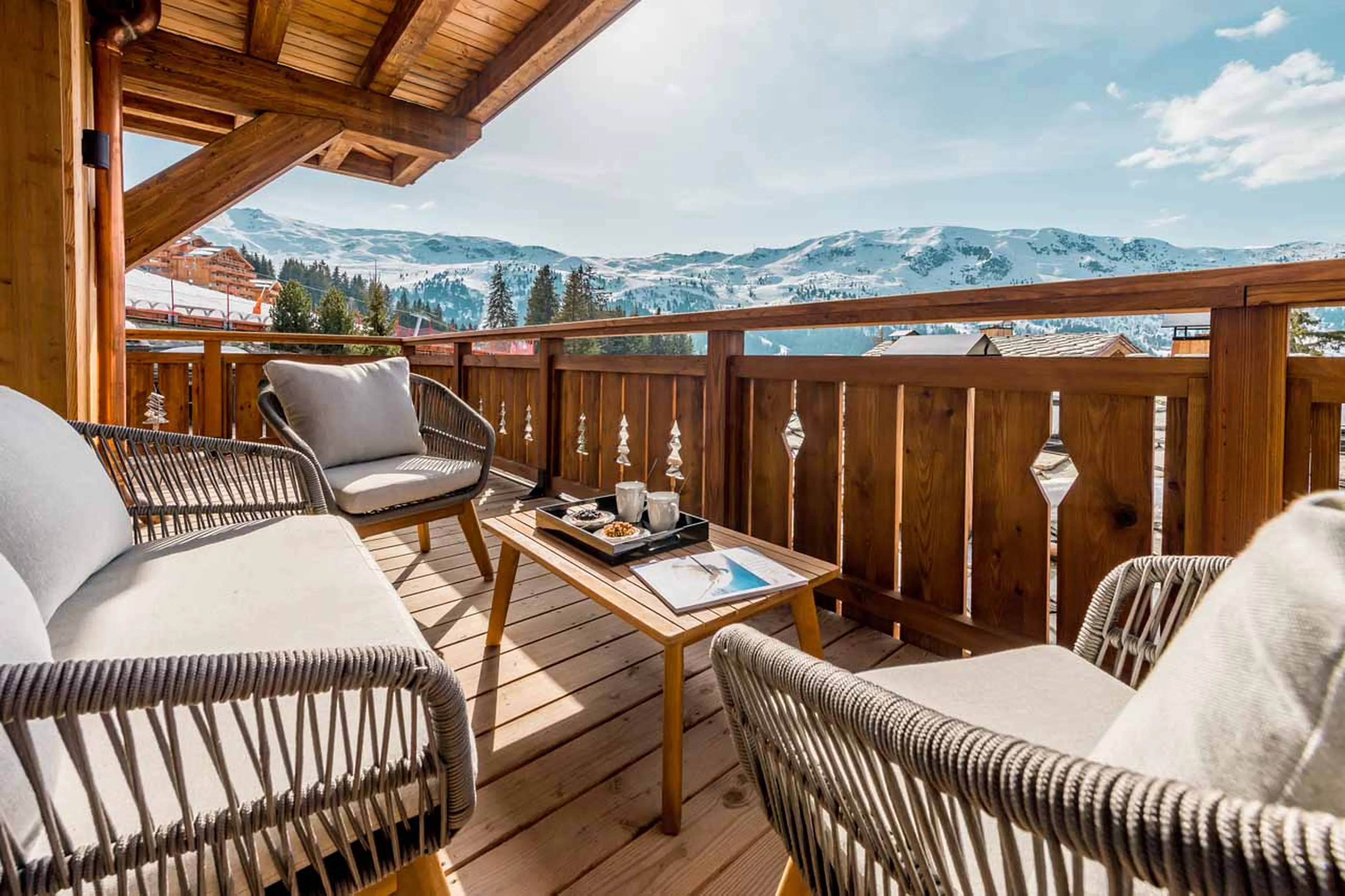 Furnished balcony at Apartment Josanne in Meribel
