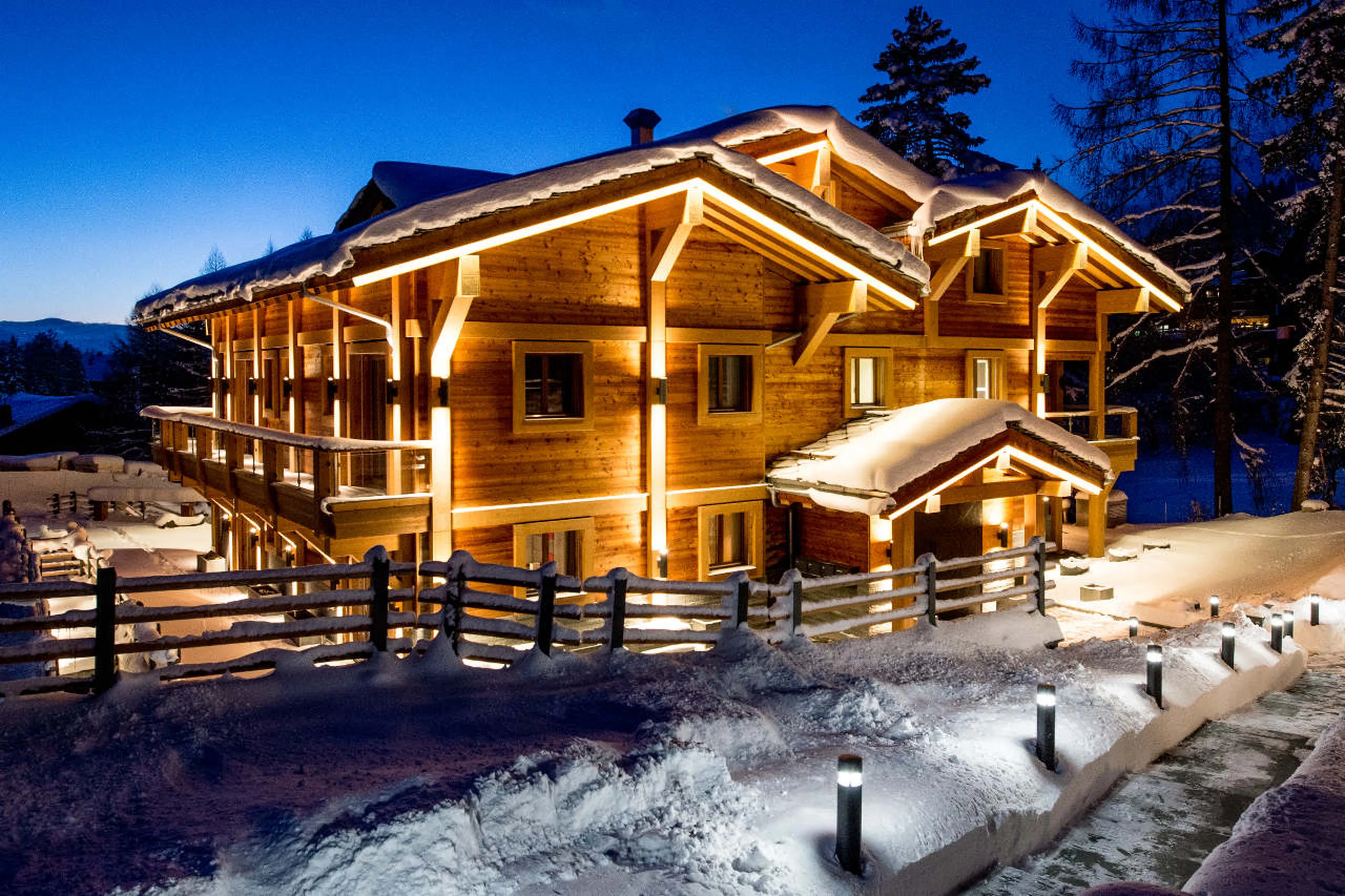 Apartment La Toula in Crans-Montana only five minutes’ walk from ski slopes and shops
