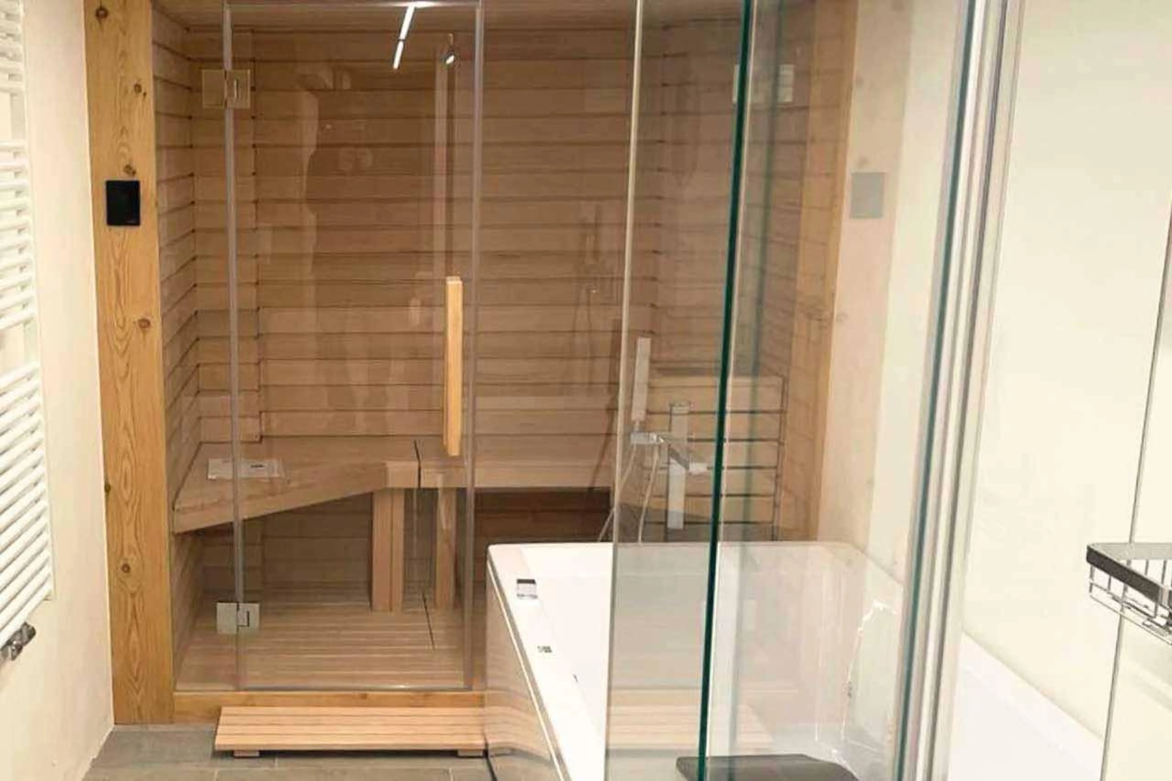 Sauna and bath in Apartment Lain Alpin, St Moritz
