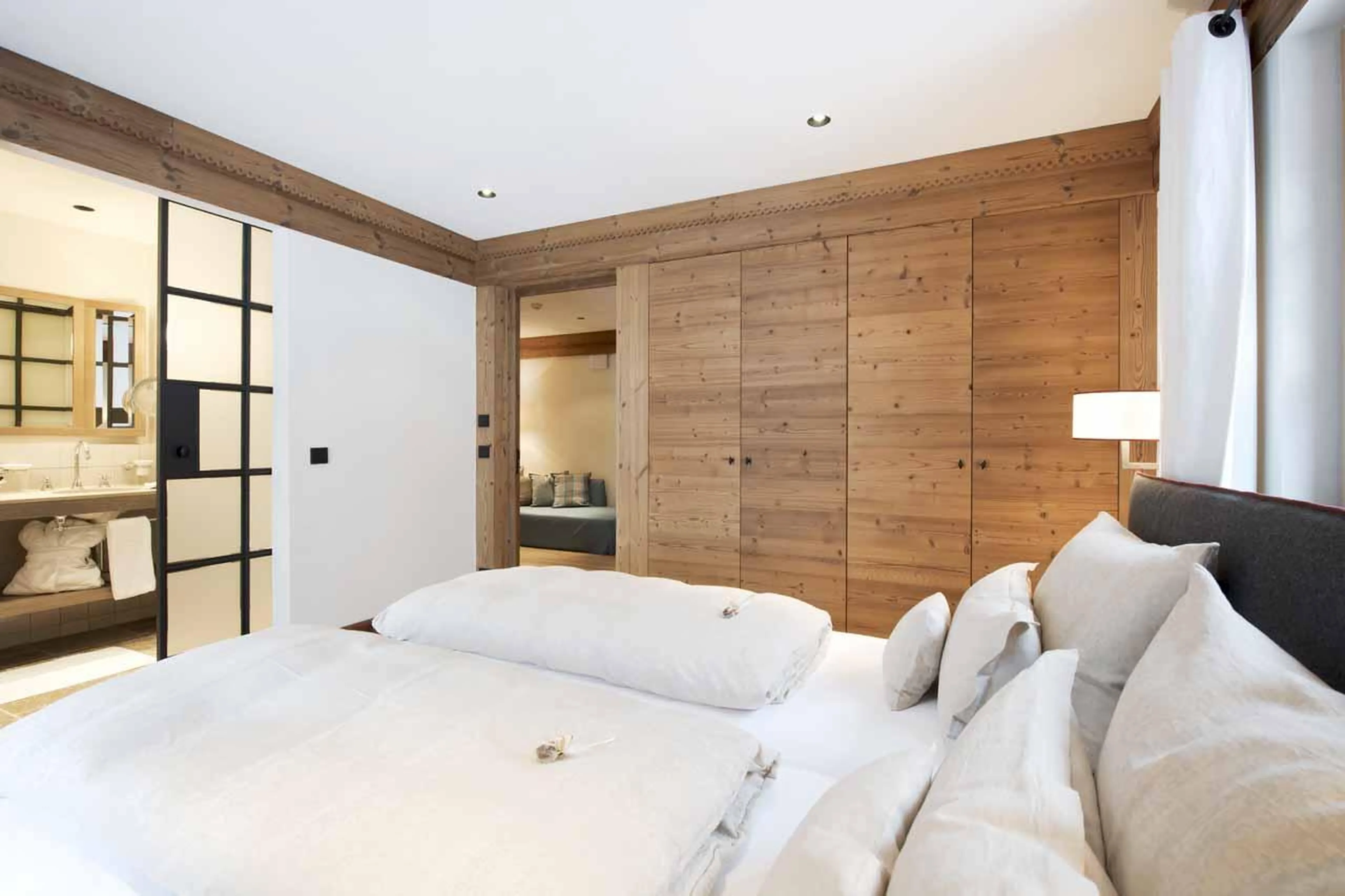 Double bedroom with en-suite in Apartment Lech I, Lech