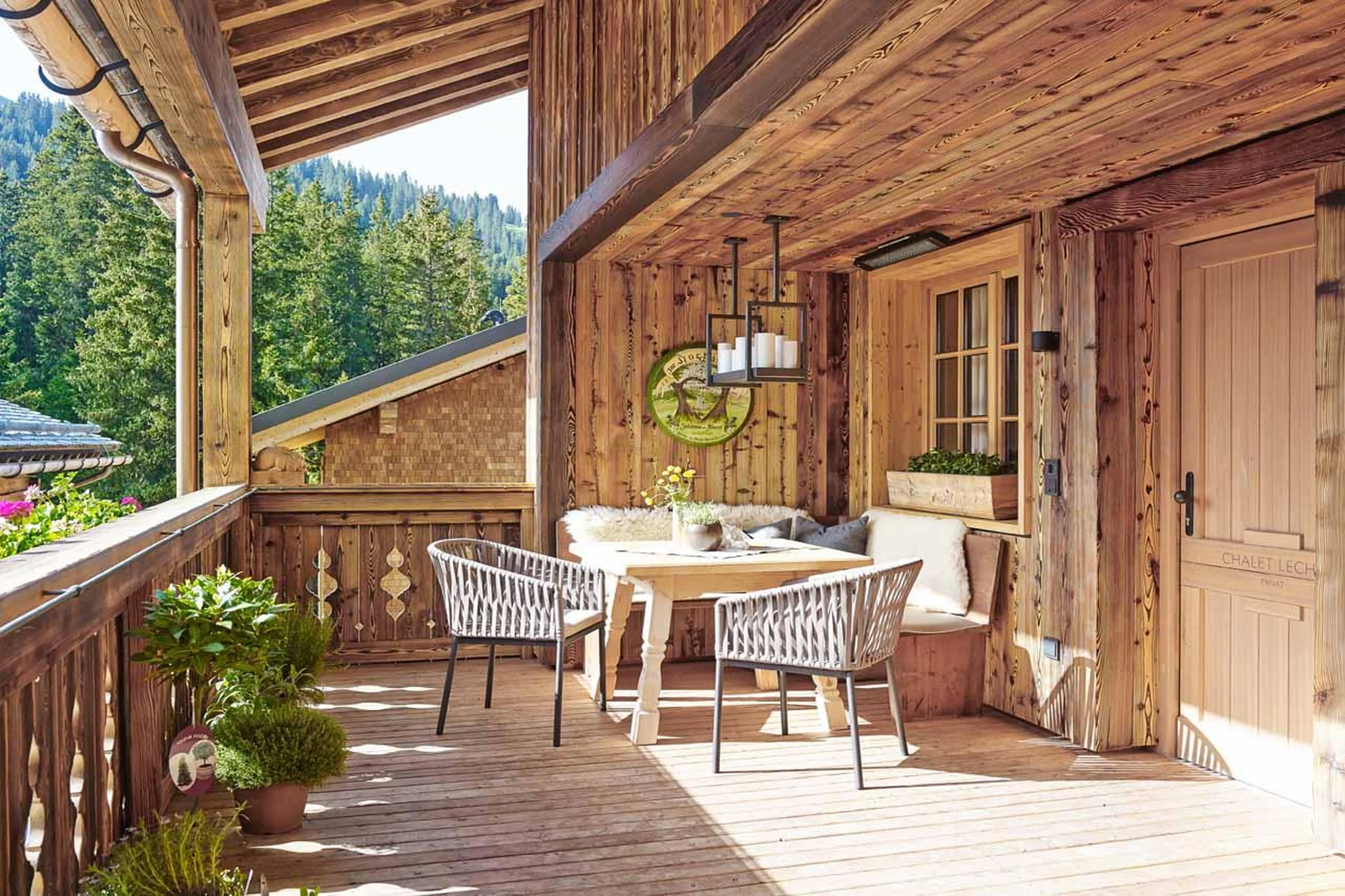 Dining nook in Apartment Lech II, Lech