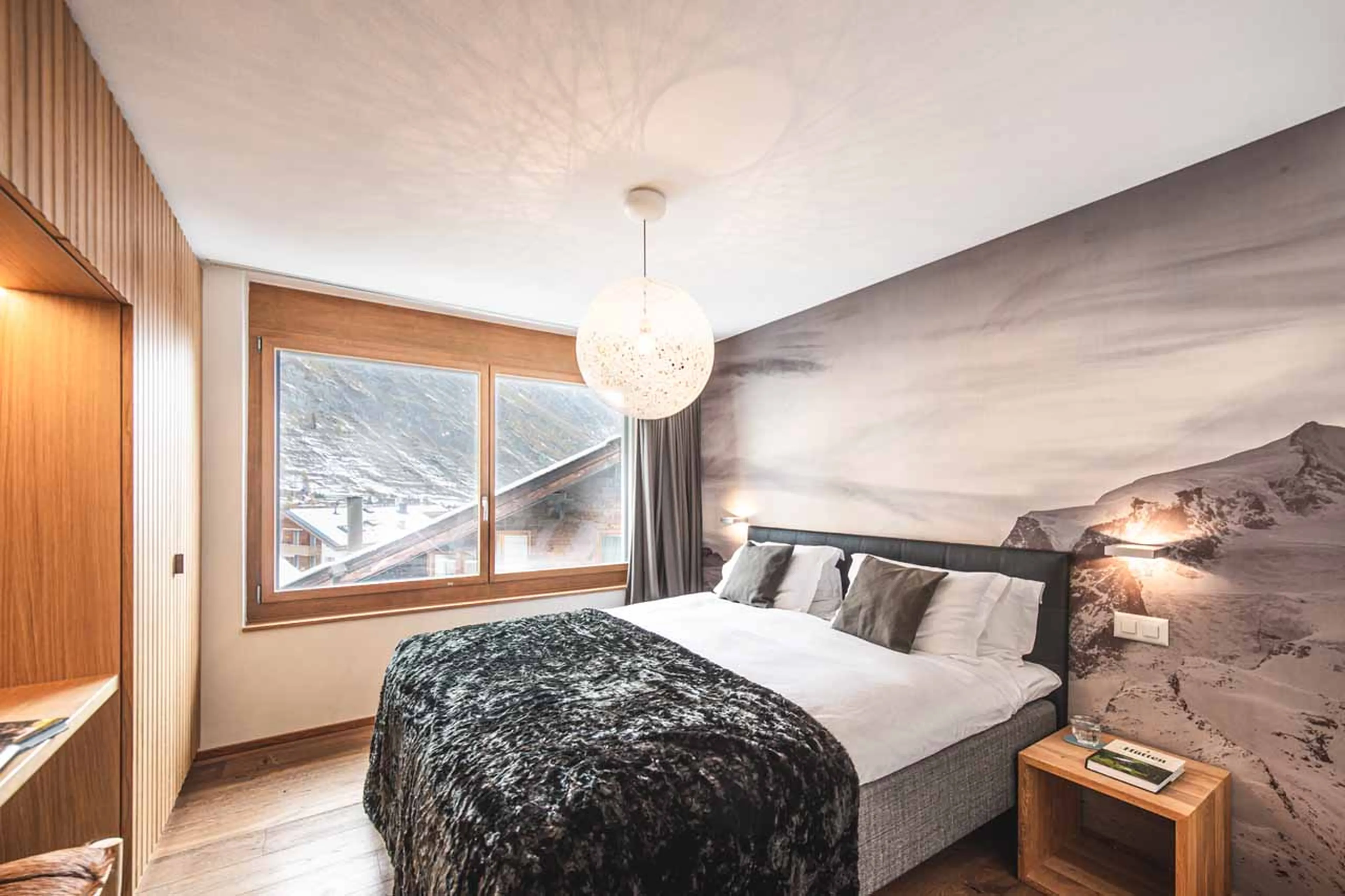 Bedroom two at Apartment Lys in Zermatt