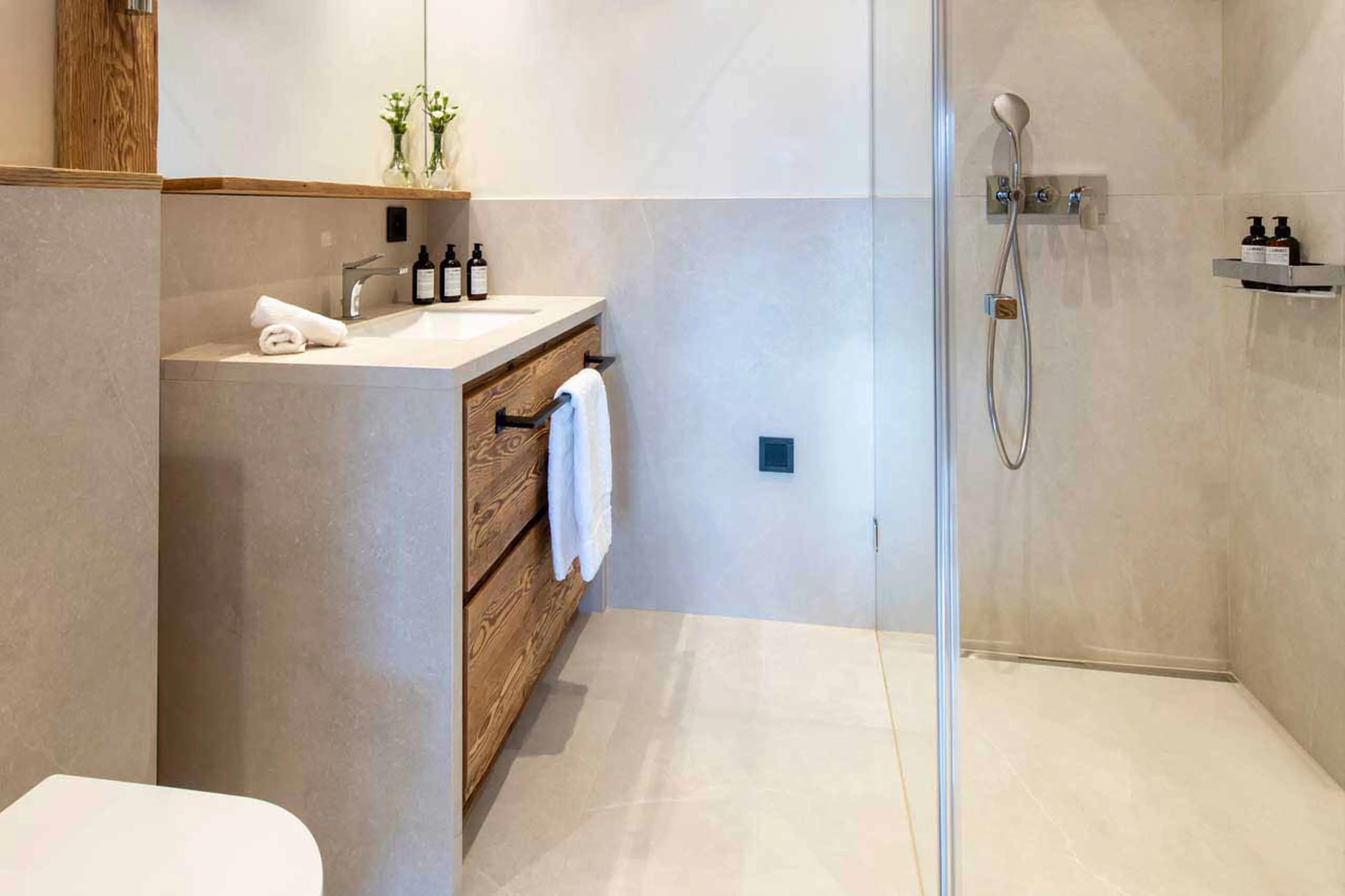 Shower room three at Apartment Madelia in Verbier