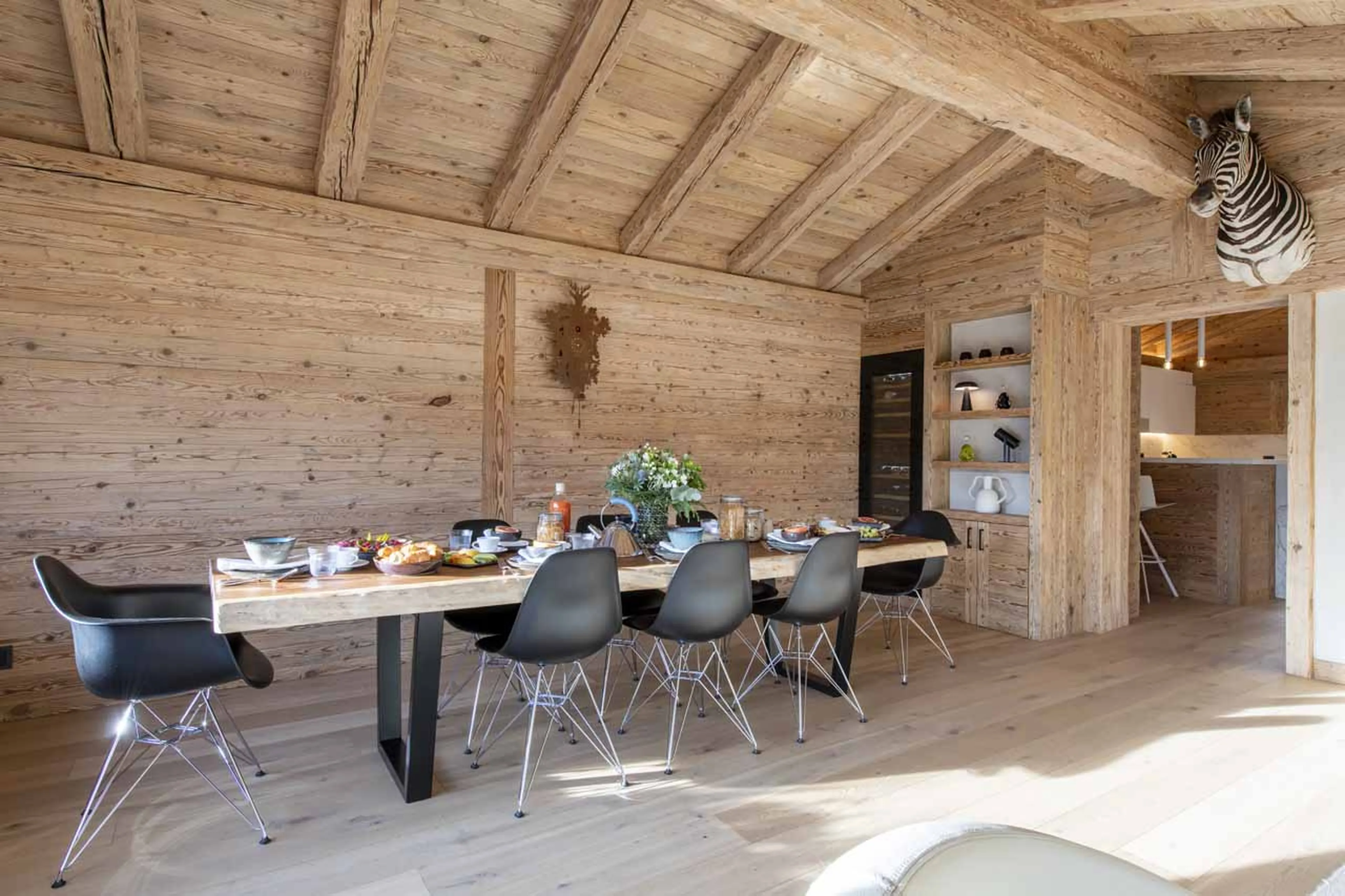 Dining area at Apartment Madelia in Verbier
