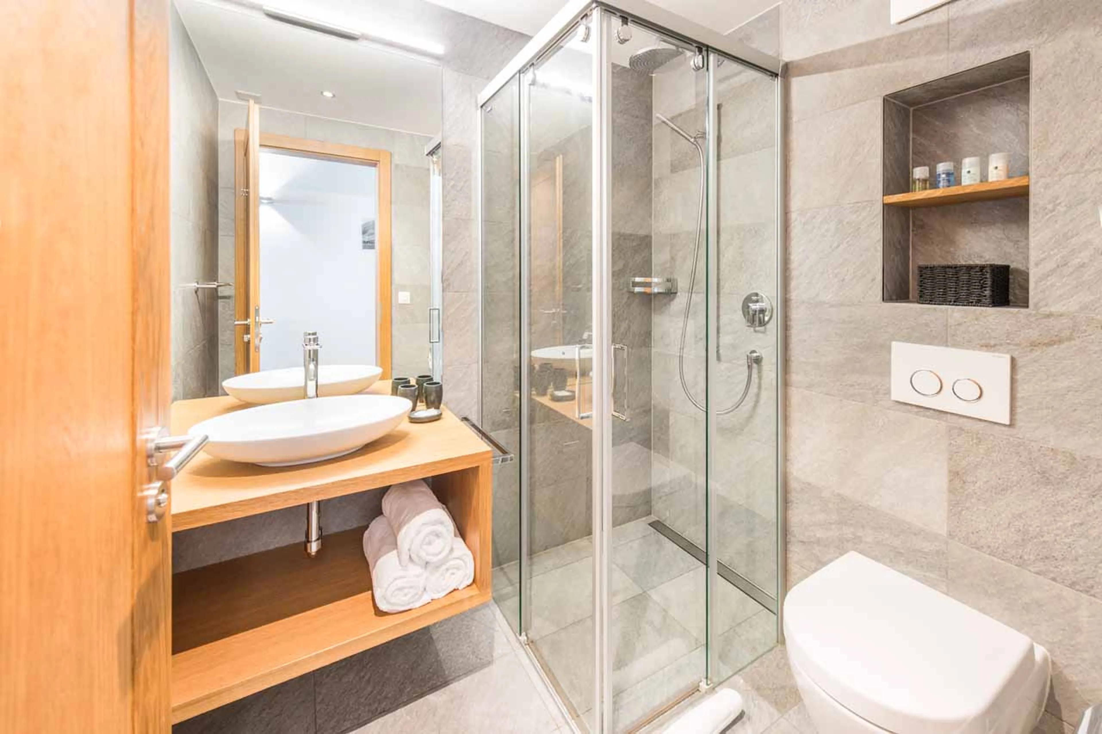 Shower room at Apartment Matten in Zermatt