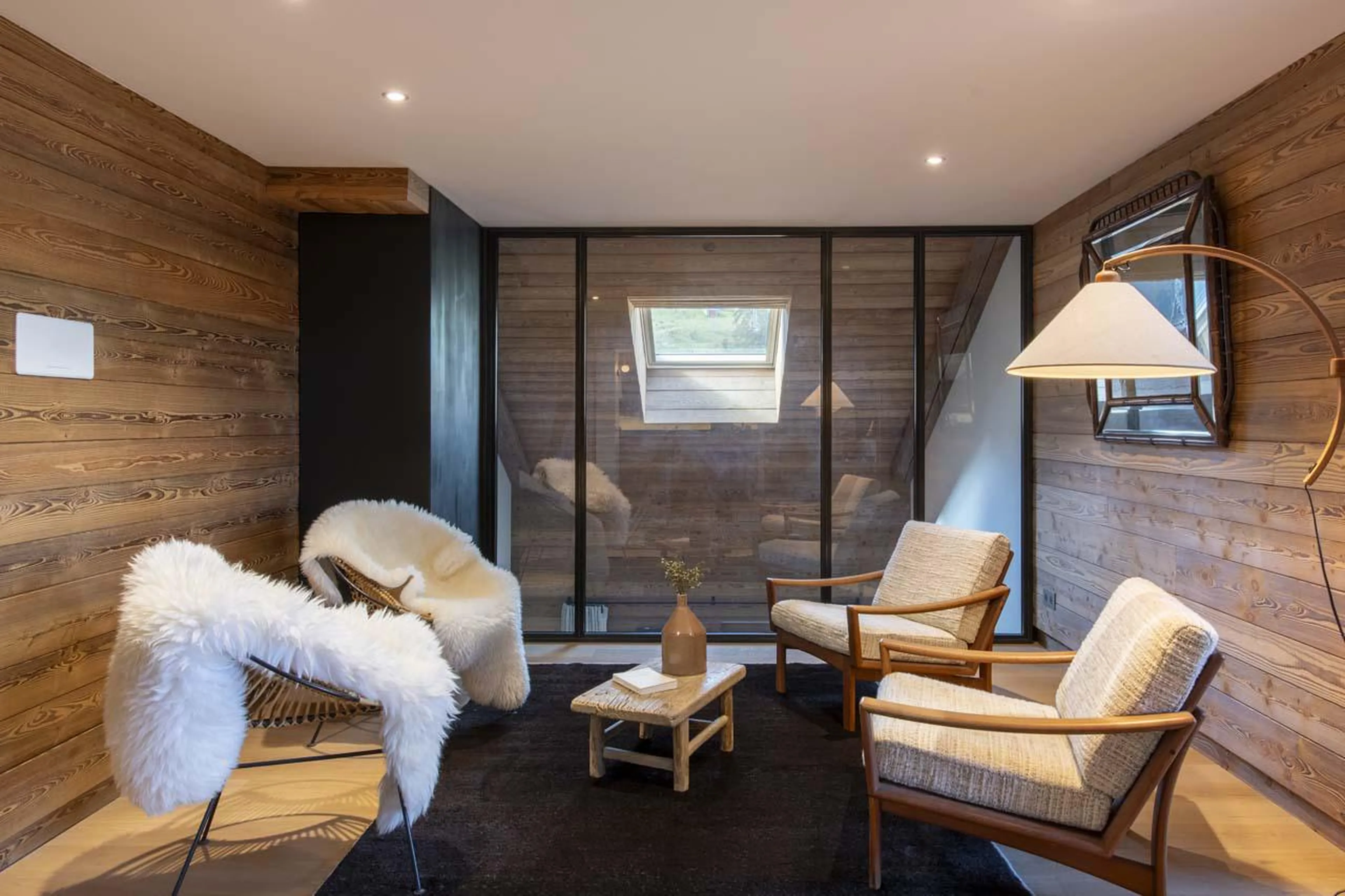 Seating in TV room at Apartment Nanuq in Meribel