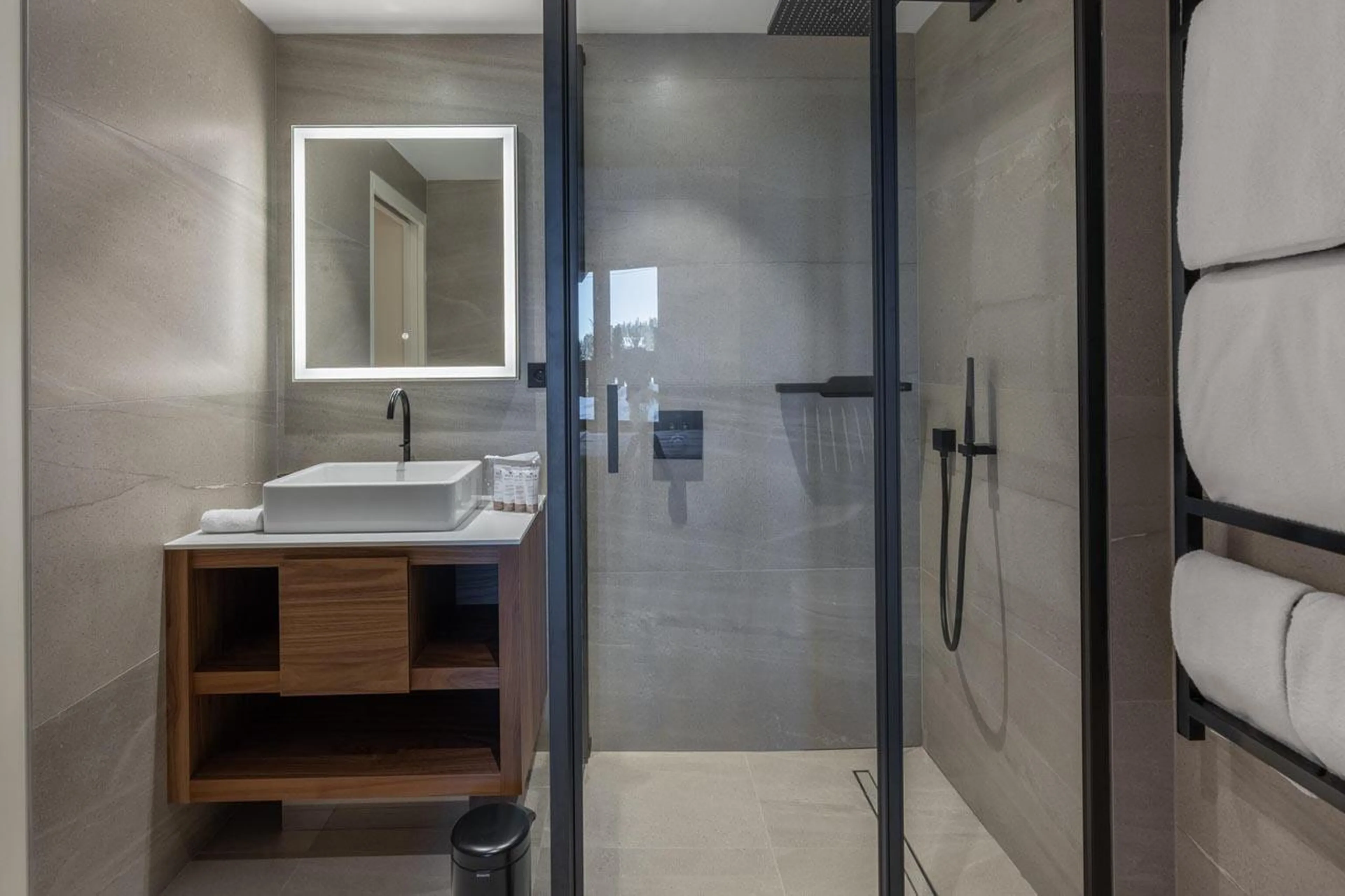 Shower room at Apartment Nettuno in Courchevel 1850