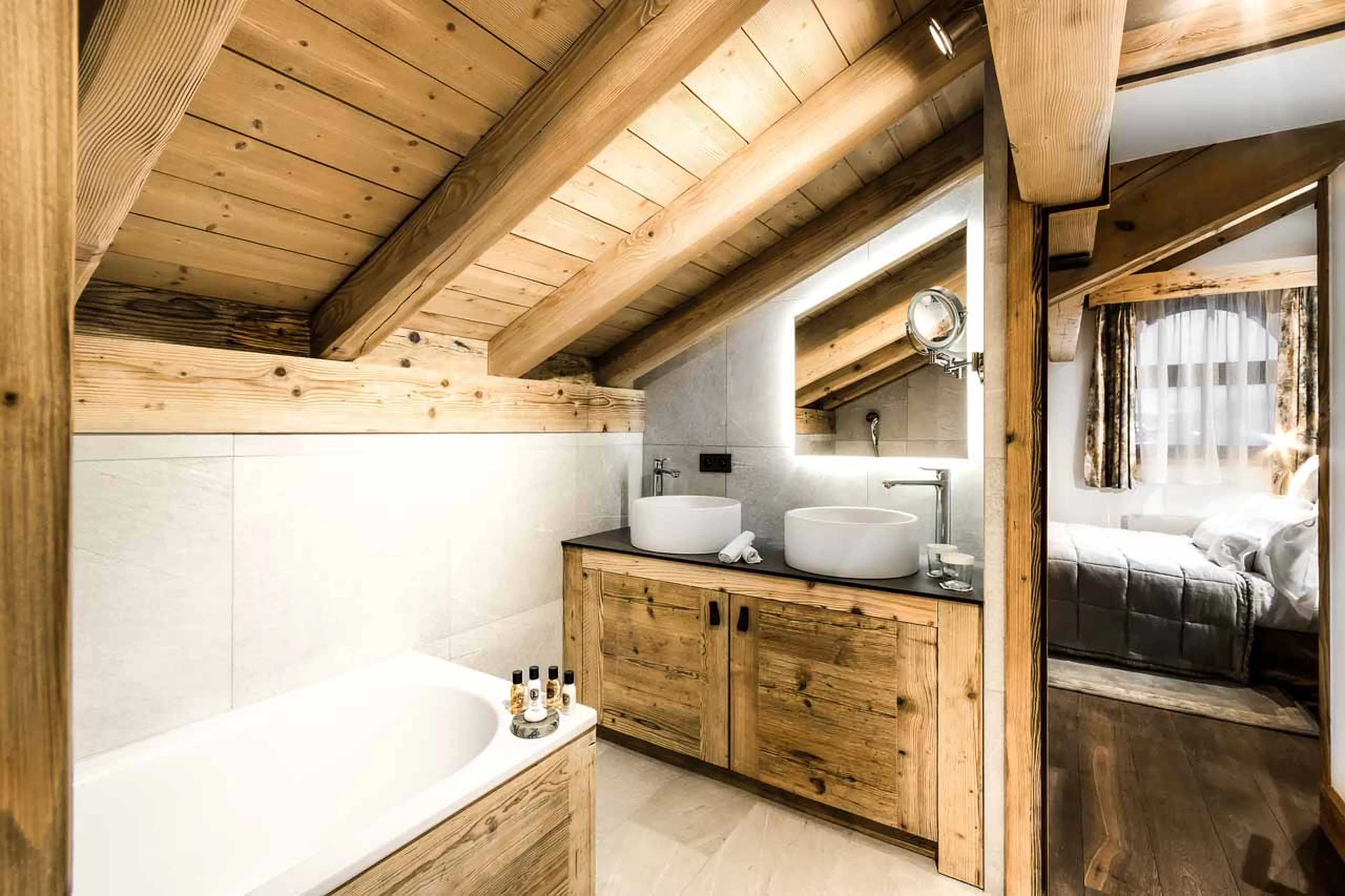 Attic bathroom at Apartment No 200, Courchevel 1850