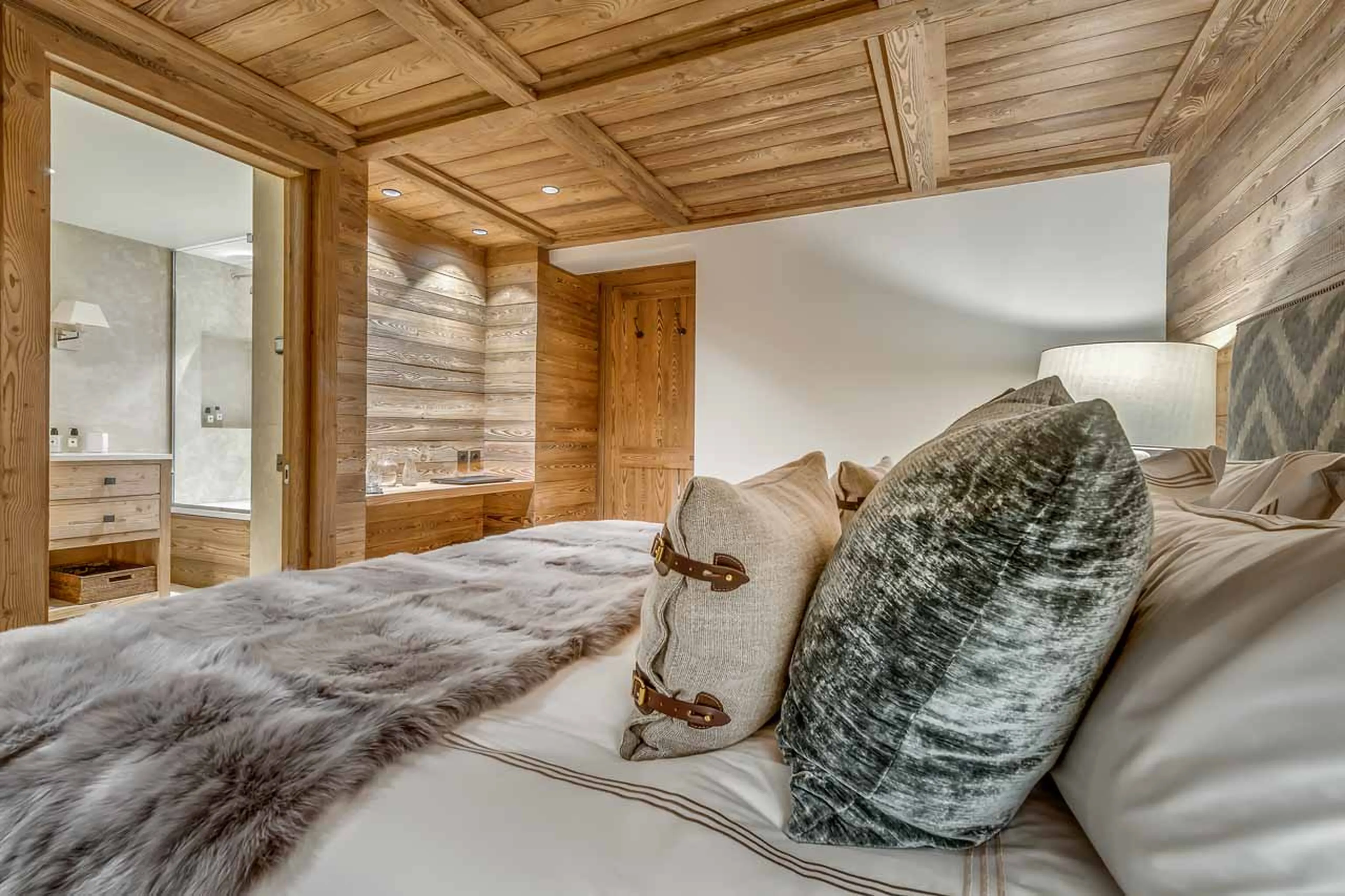 Access to en-suite bathroom three at Apartment Chamois in Meribel