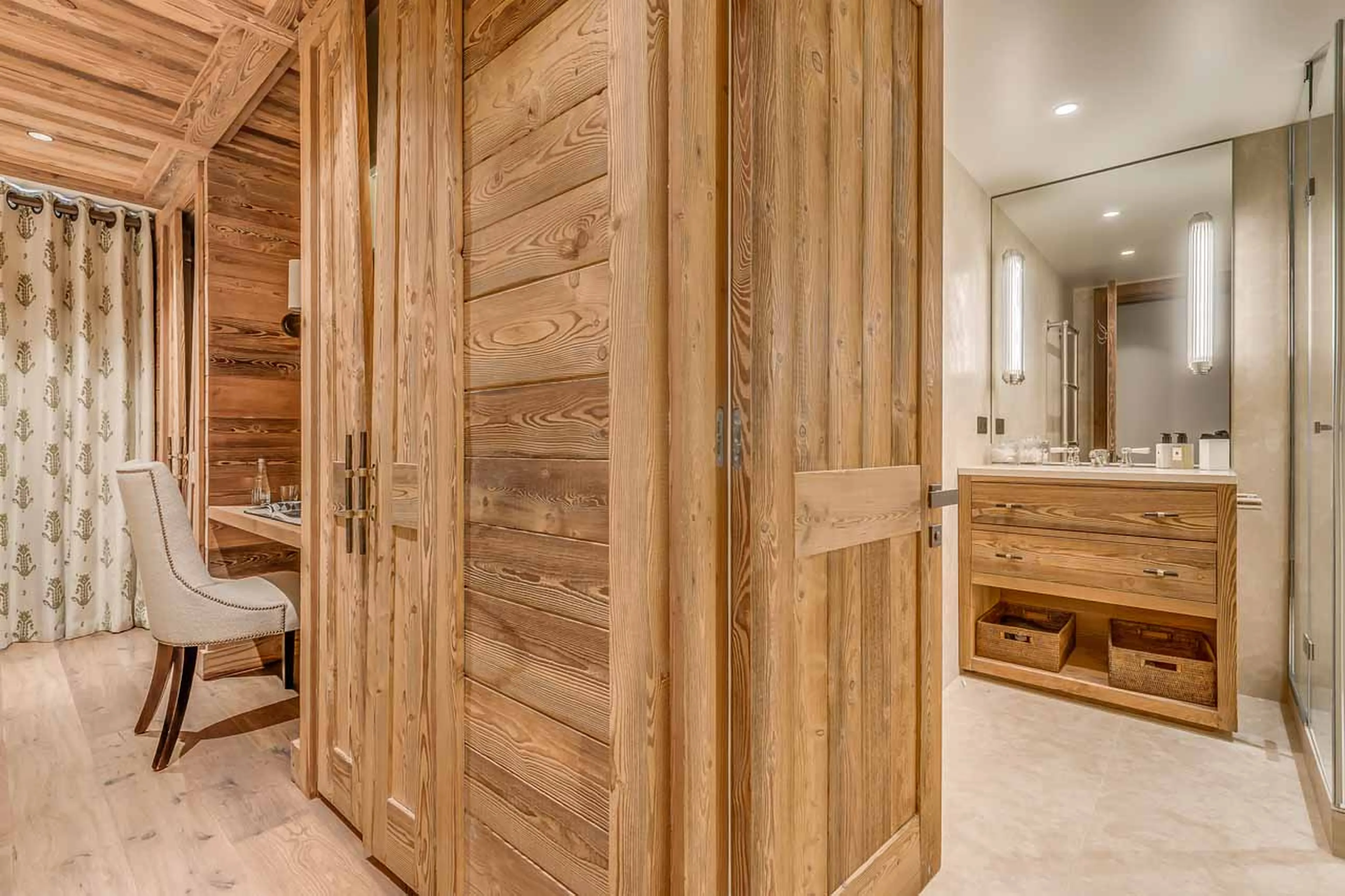 Access to bathroom four at Apartment Chamois in Meribel