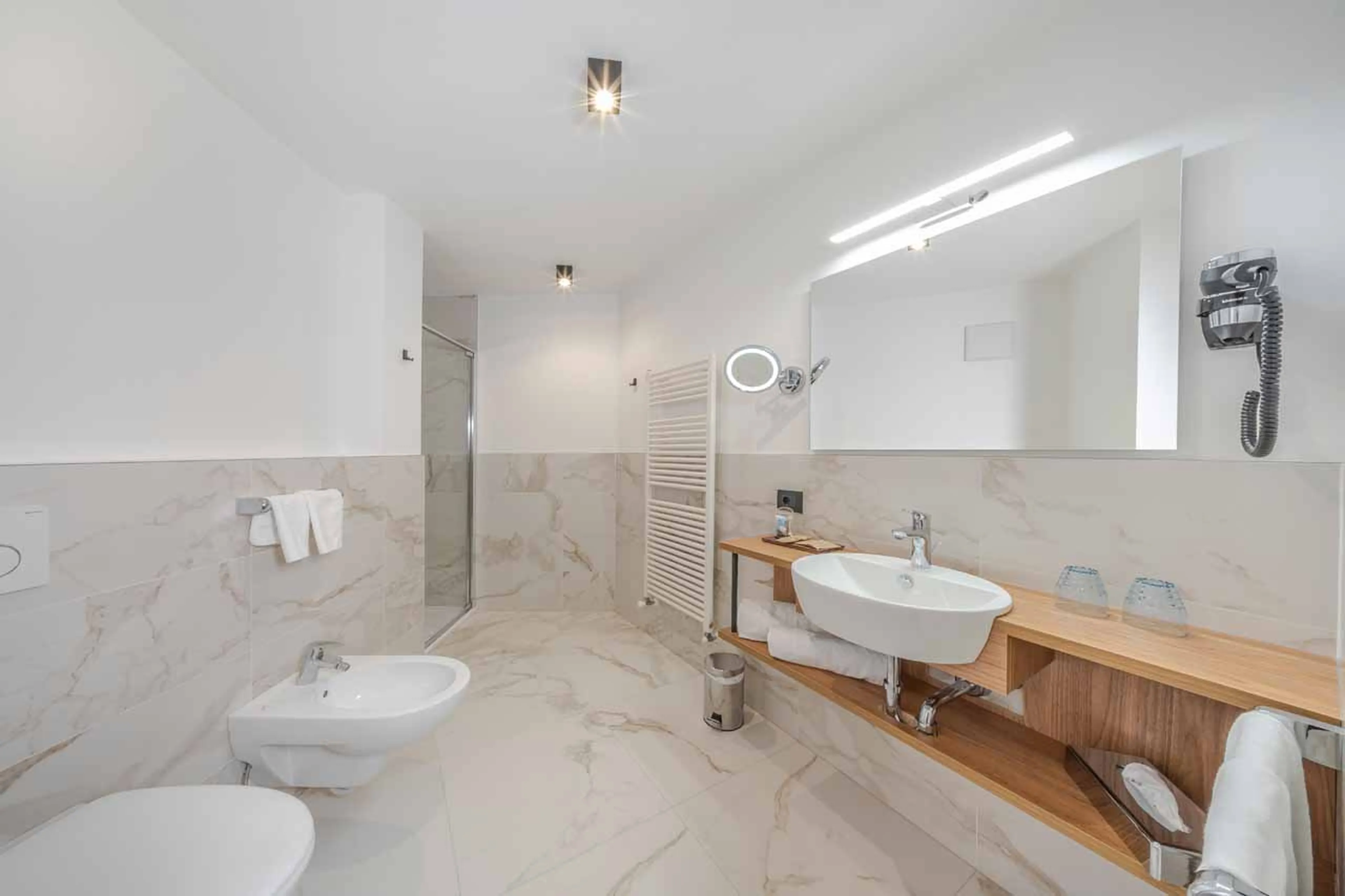 Shower room at Apartment Selva in Val Gardena