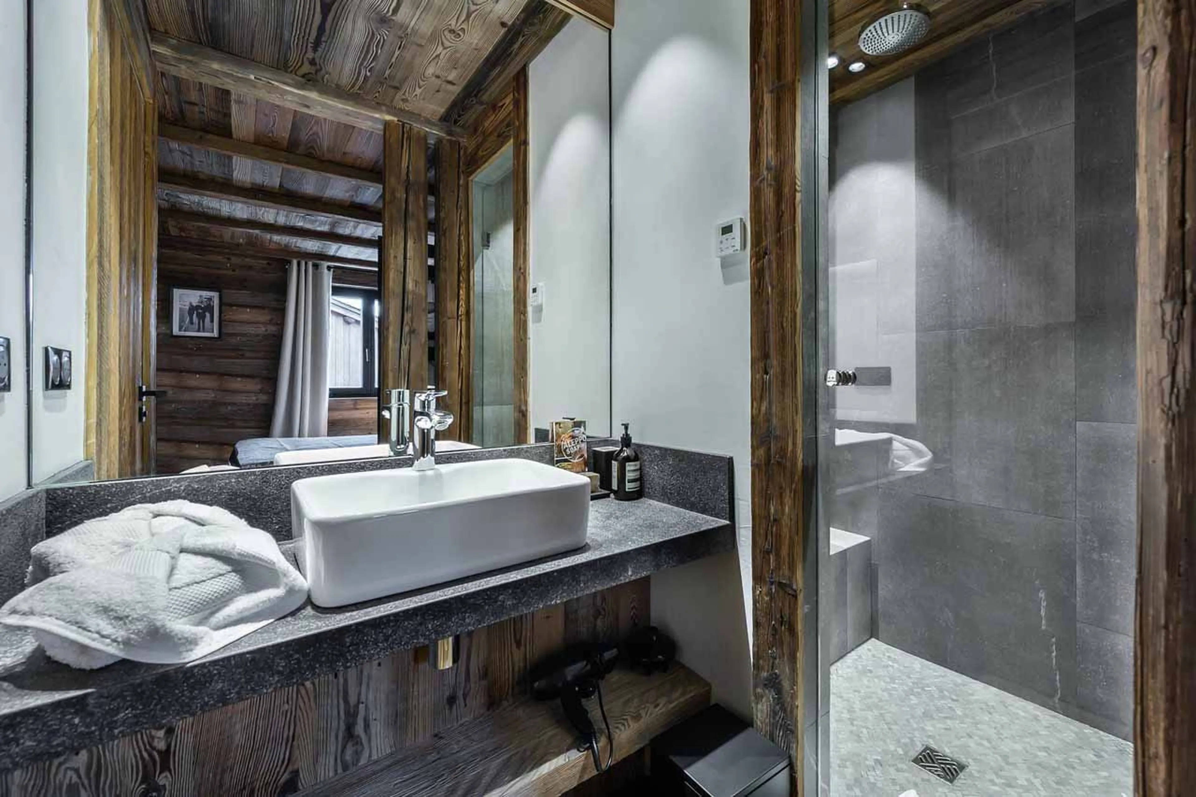Bathroom two at Apartment Snowy Breeze in Val d'Isere