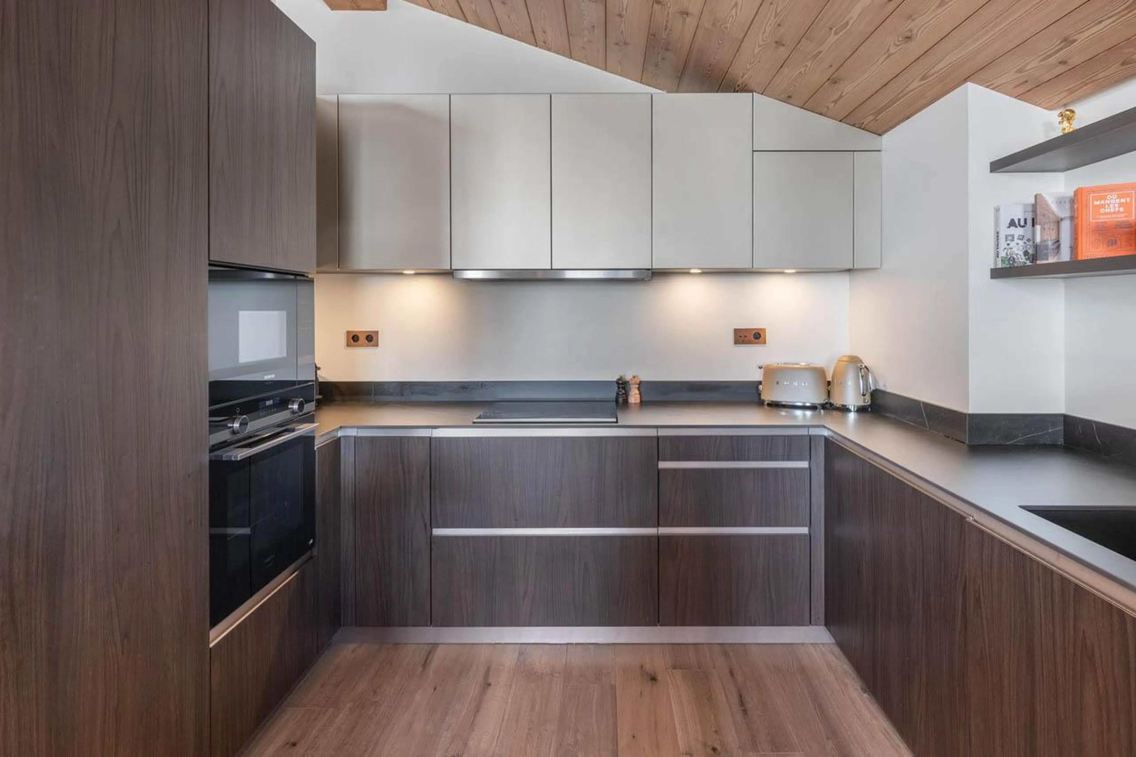 Well-equipped kitchen at Apartment Tintoretto in Courchevel 1850