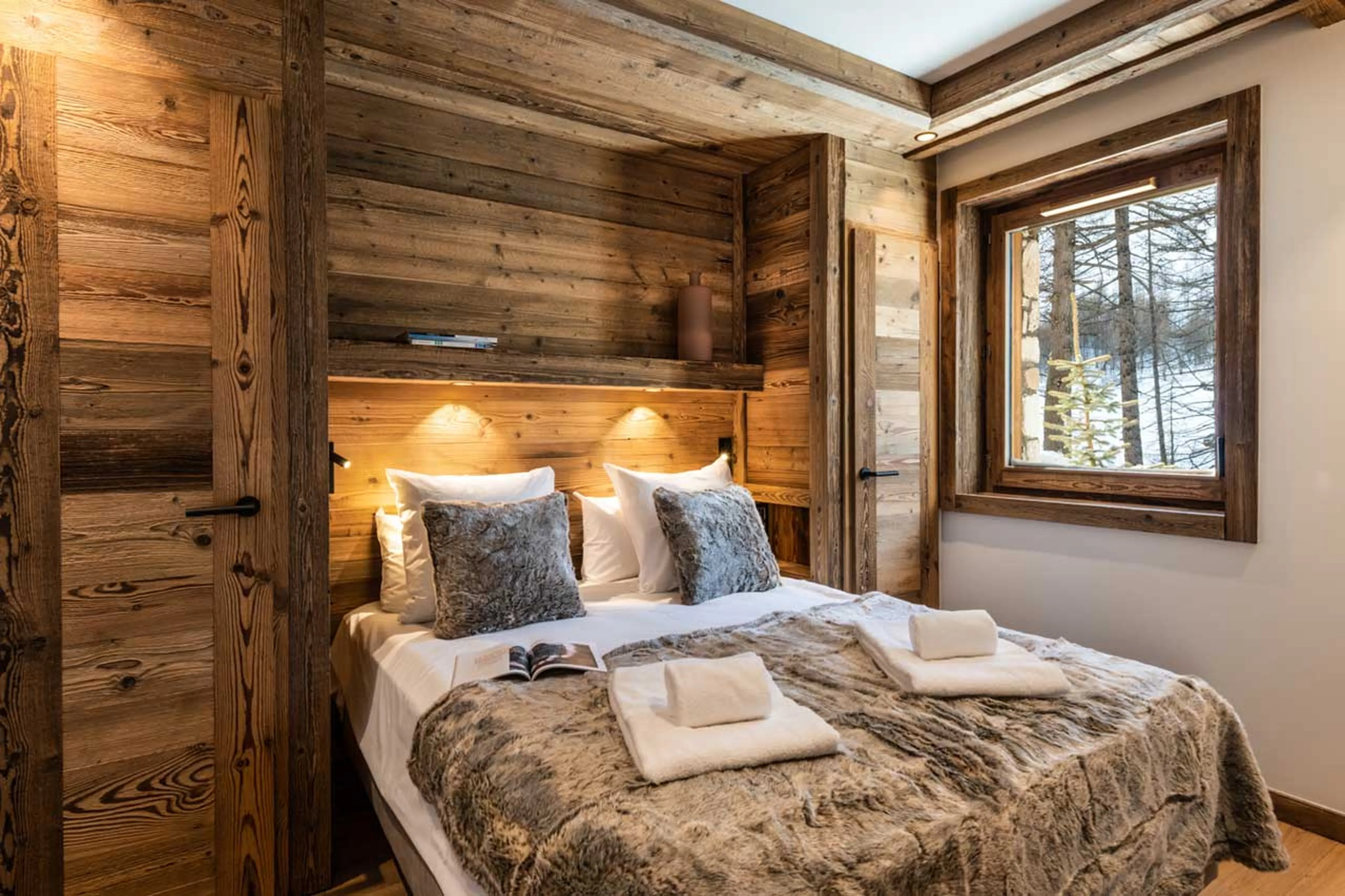 Bedroom two at Apartment Vail Lodge A01 in Val d'Isere