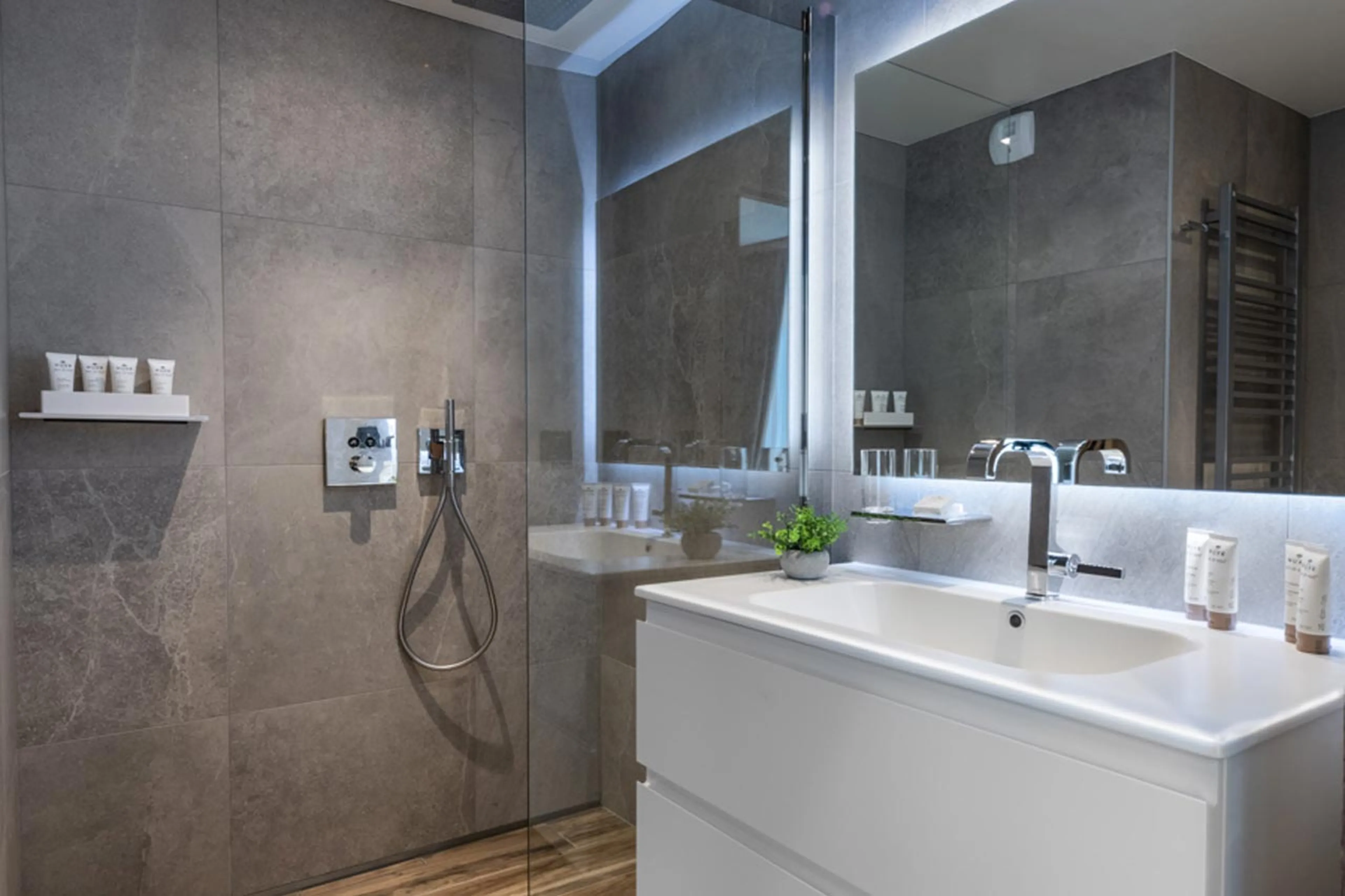 Shower room three at Apartment Vail Lodge A22 in Val d'Isere