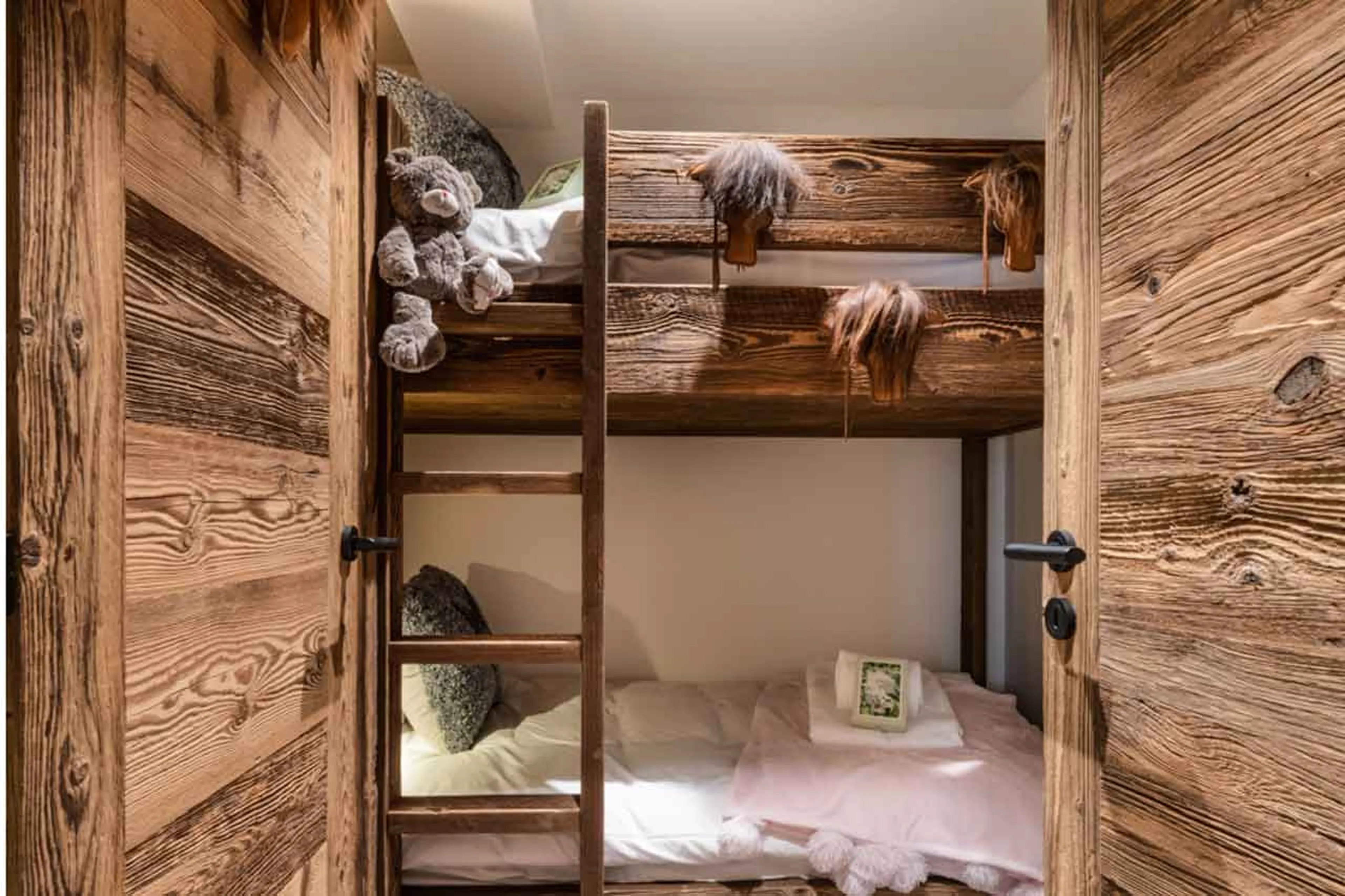 Bedroom 5 at Vail Lodge Apartment B12, Val d'Isere