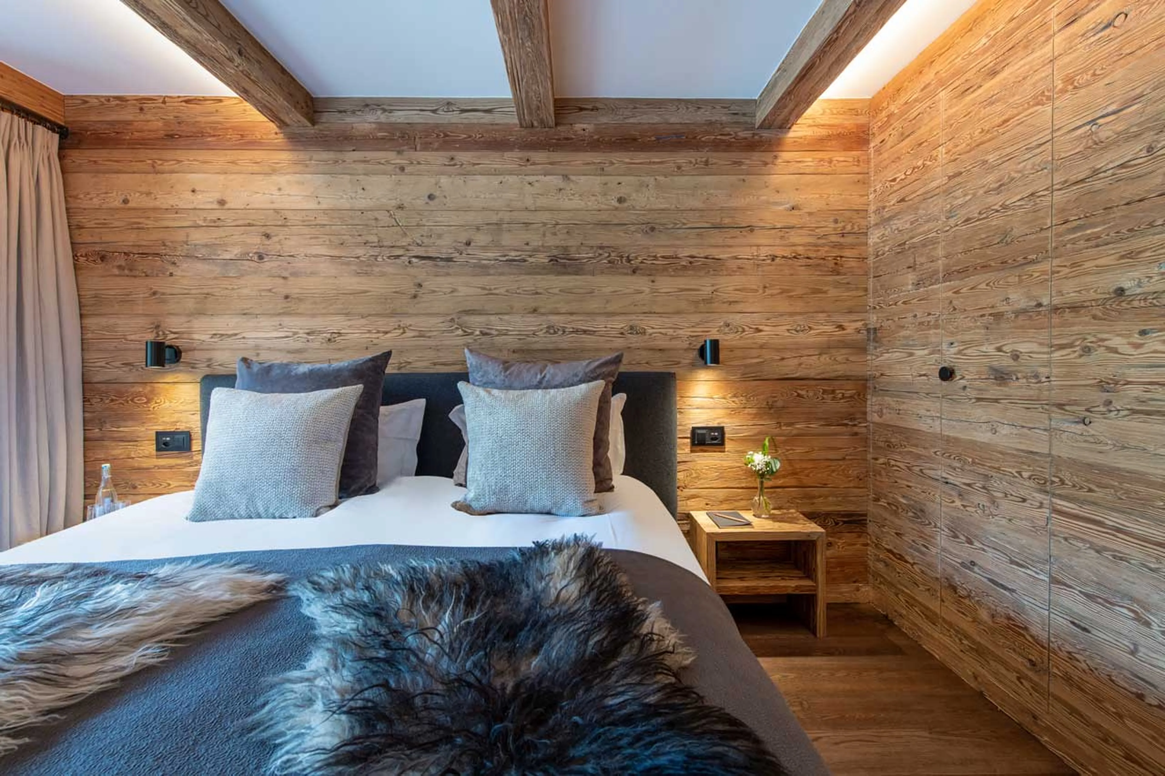 Twin beds at Apartment Victoria 111 in Verbier