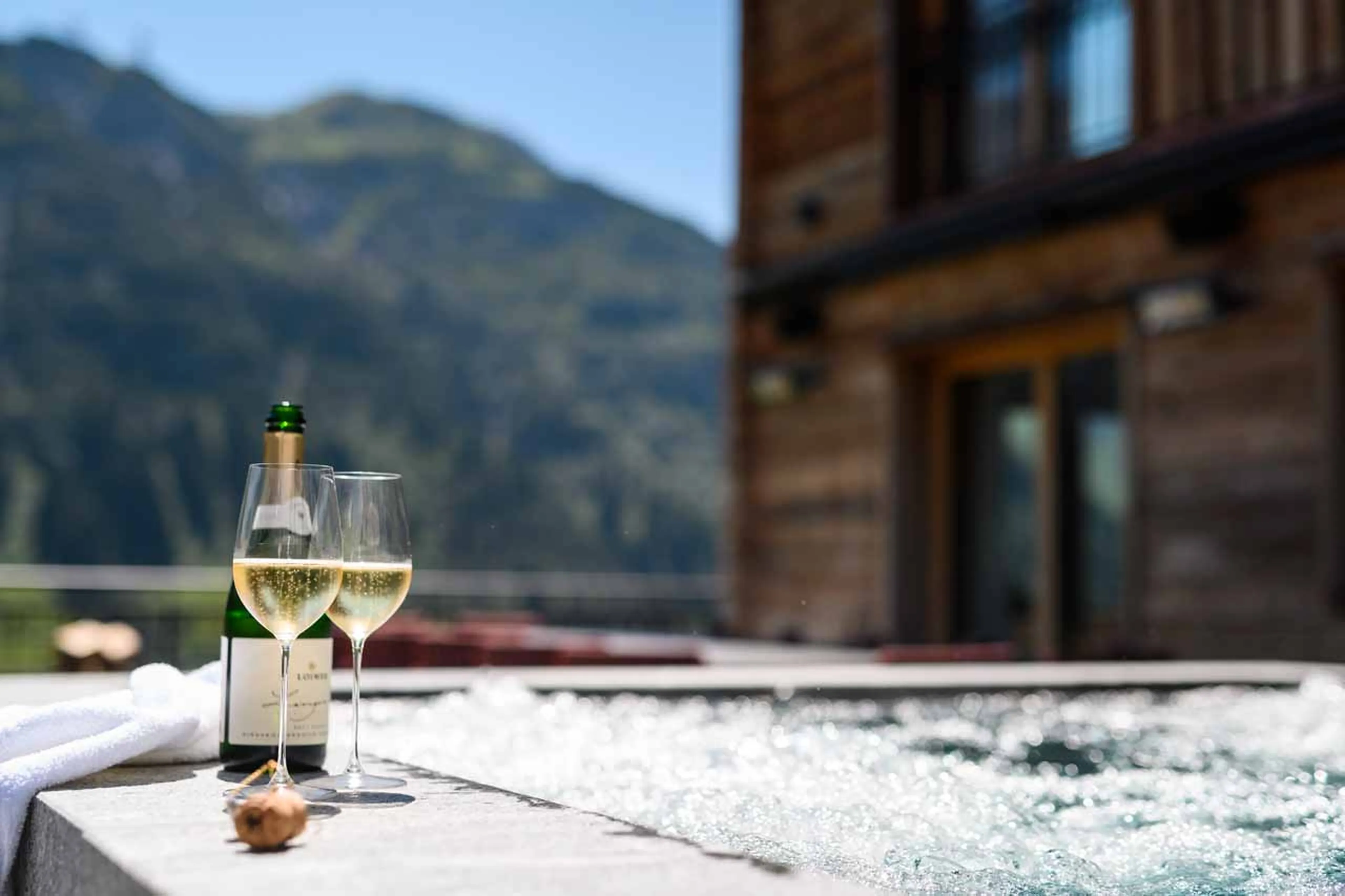 Jacuzzi at Chalet Arula 2 in Lech