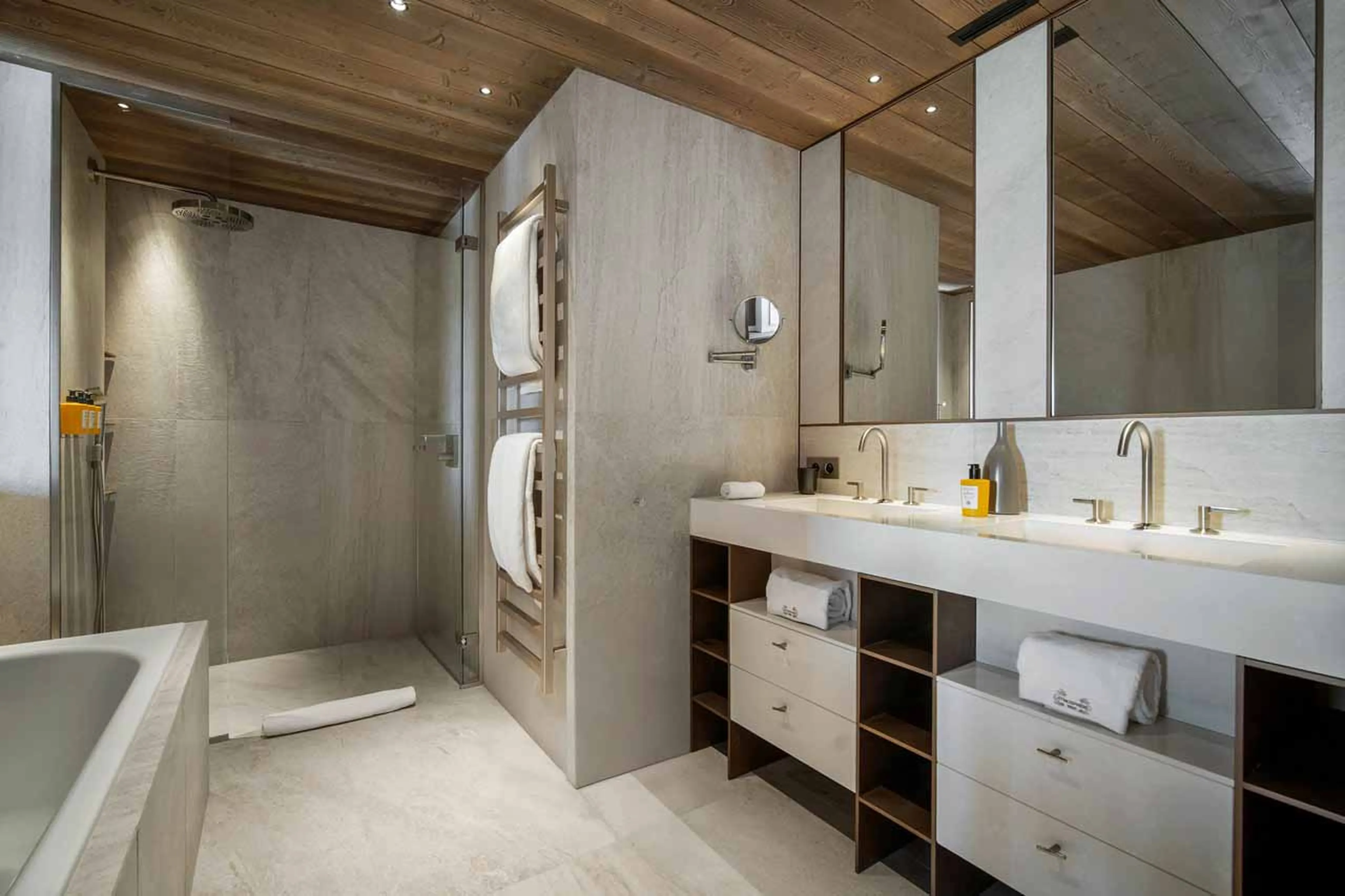 En-suite bathroom at Atmosphere Apartment 101, Courchevel 1850