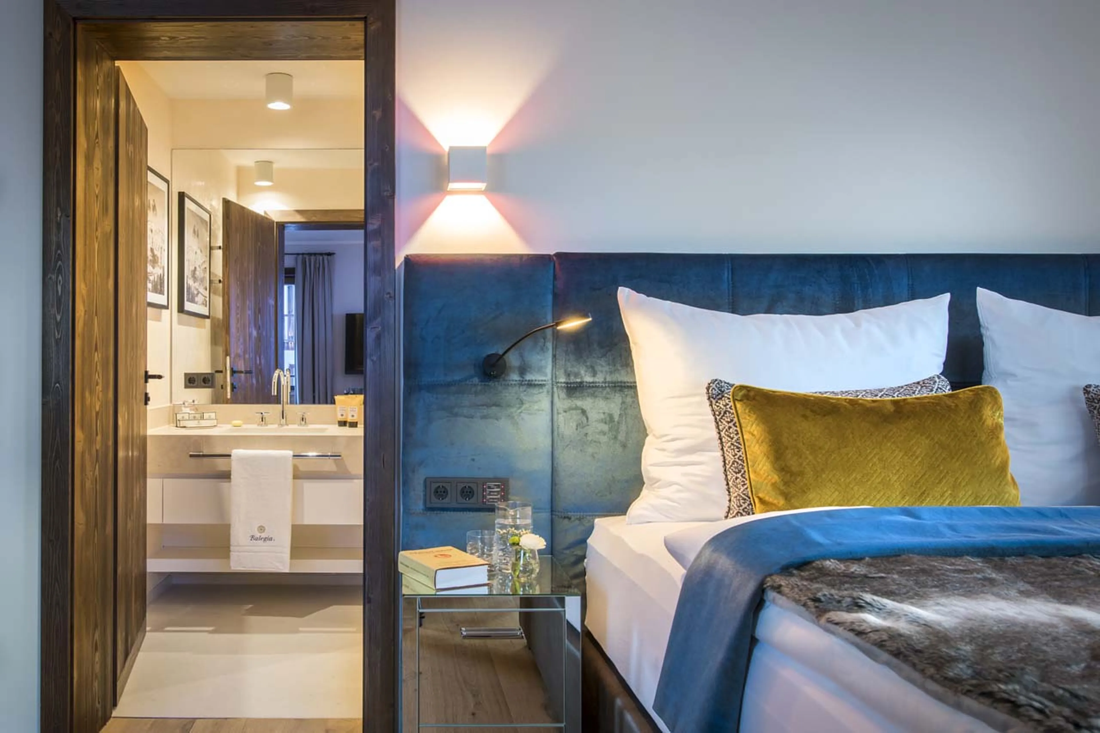 Access to en-suite shower room at Exterior of Balegia Apartment 3 in Lech