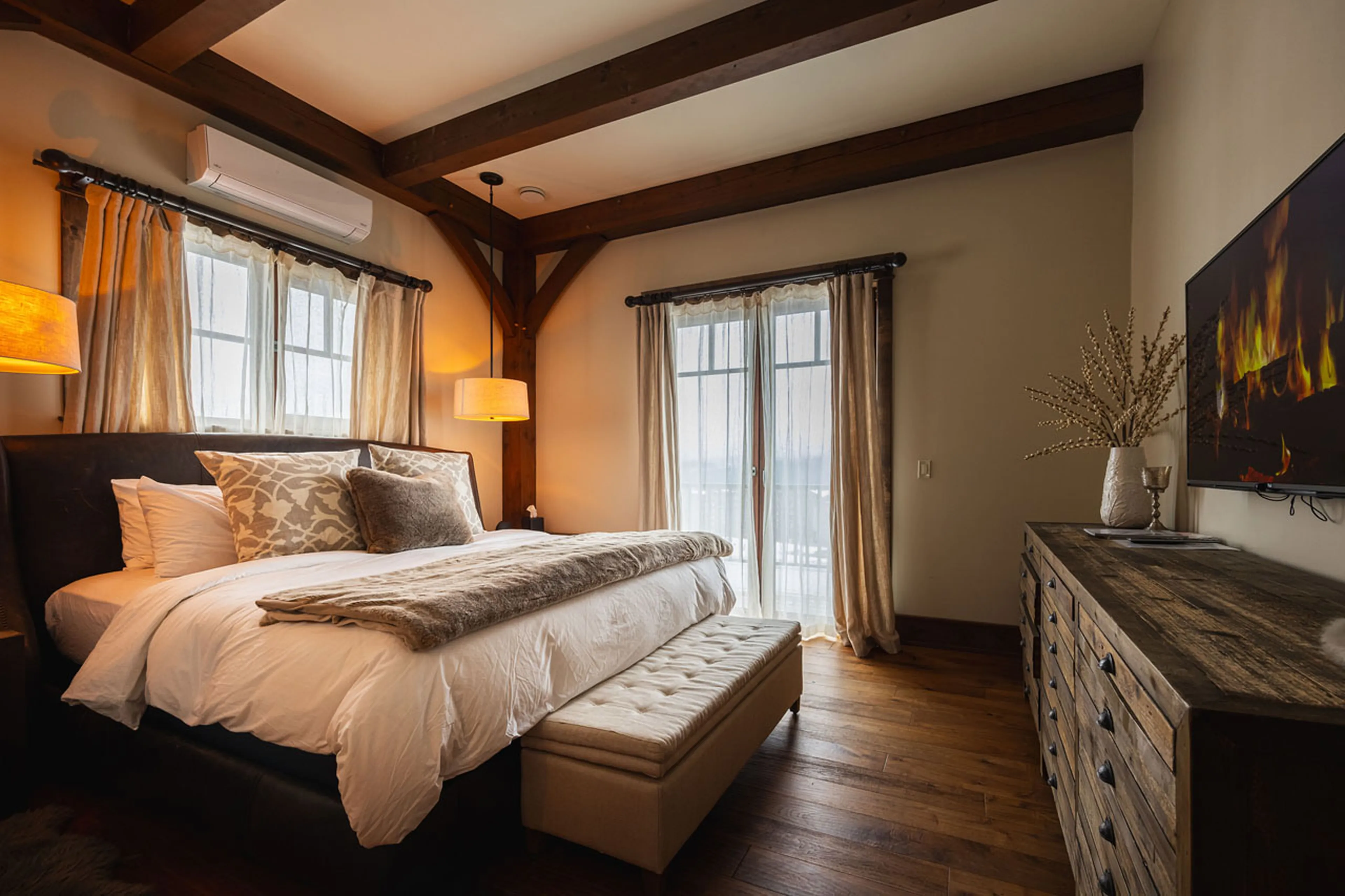 Mount Stephen suite at Bison Lodge in Revelstoke