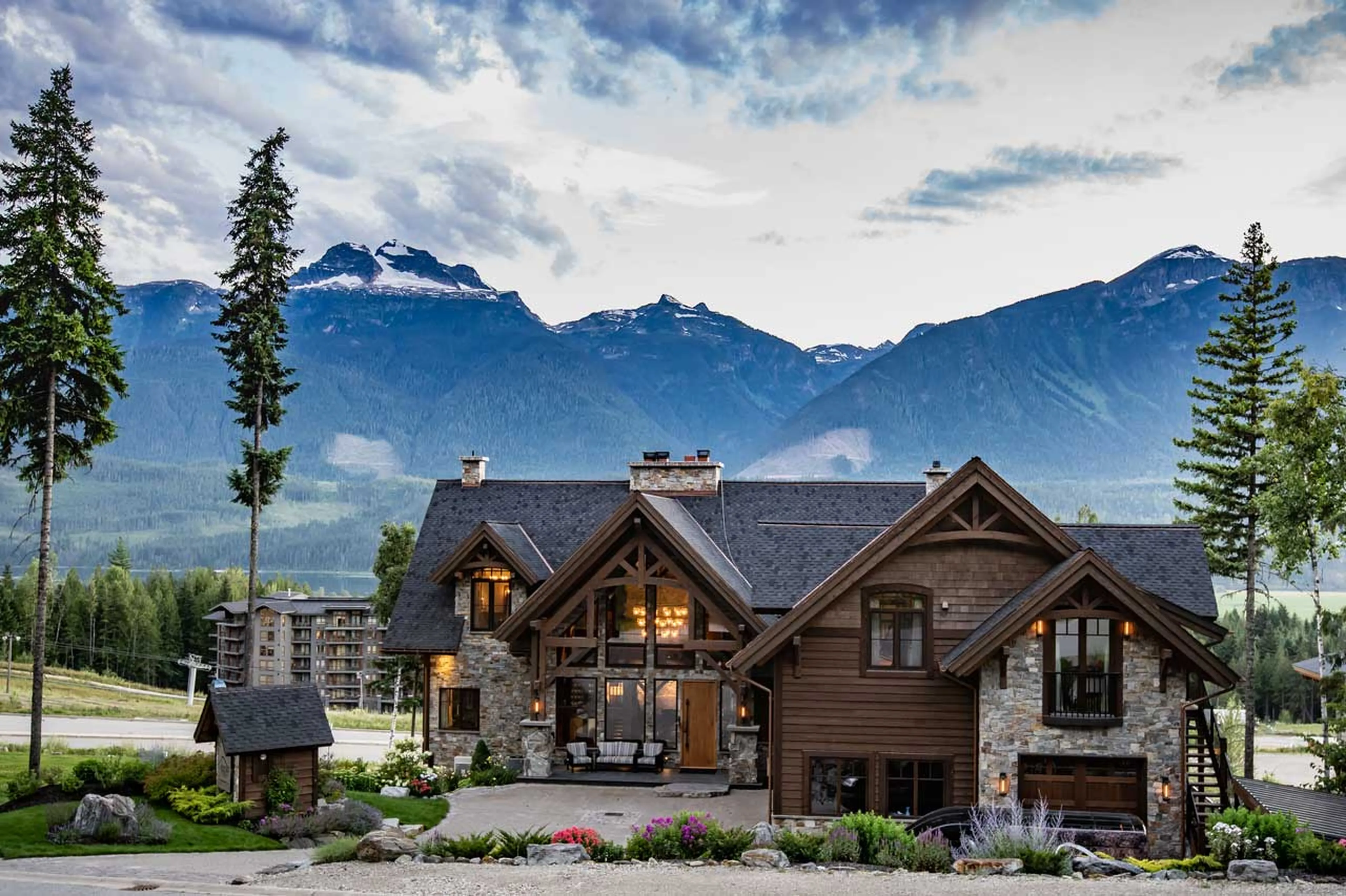 Exterior of Bison Lodge in Revelstoke in summer