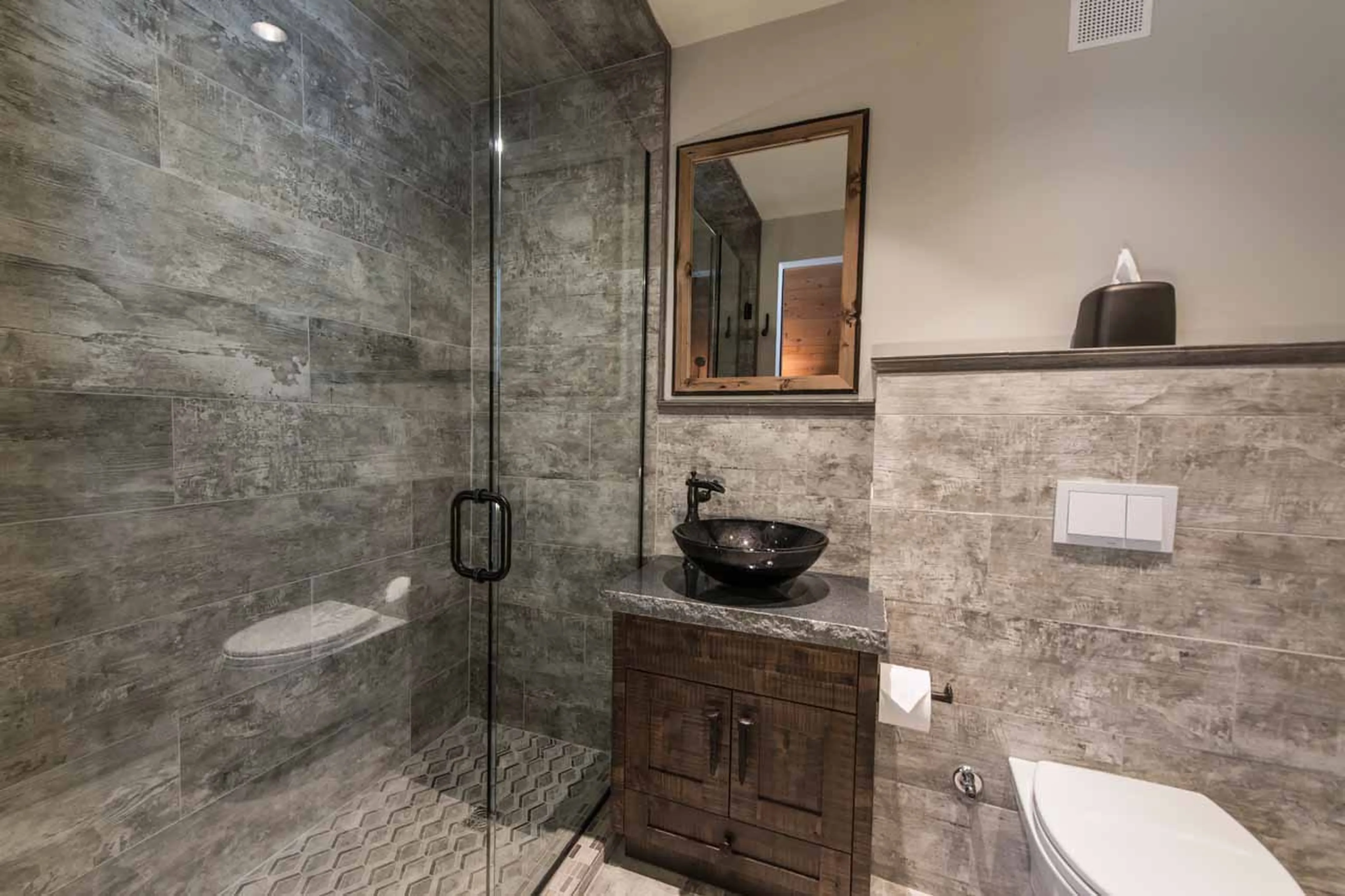Second shower room at Bison Lodge in Revelstoke