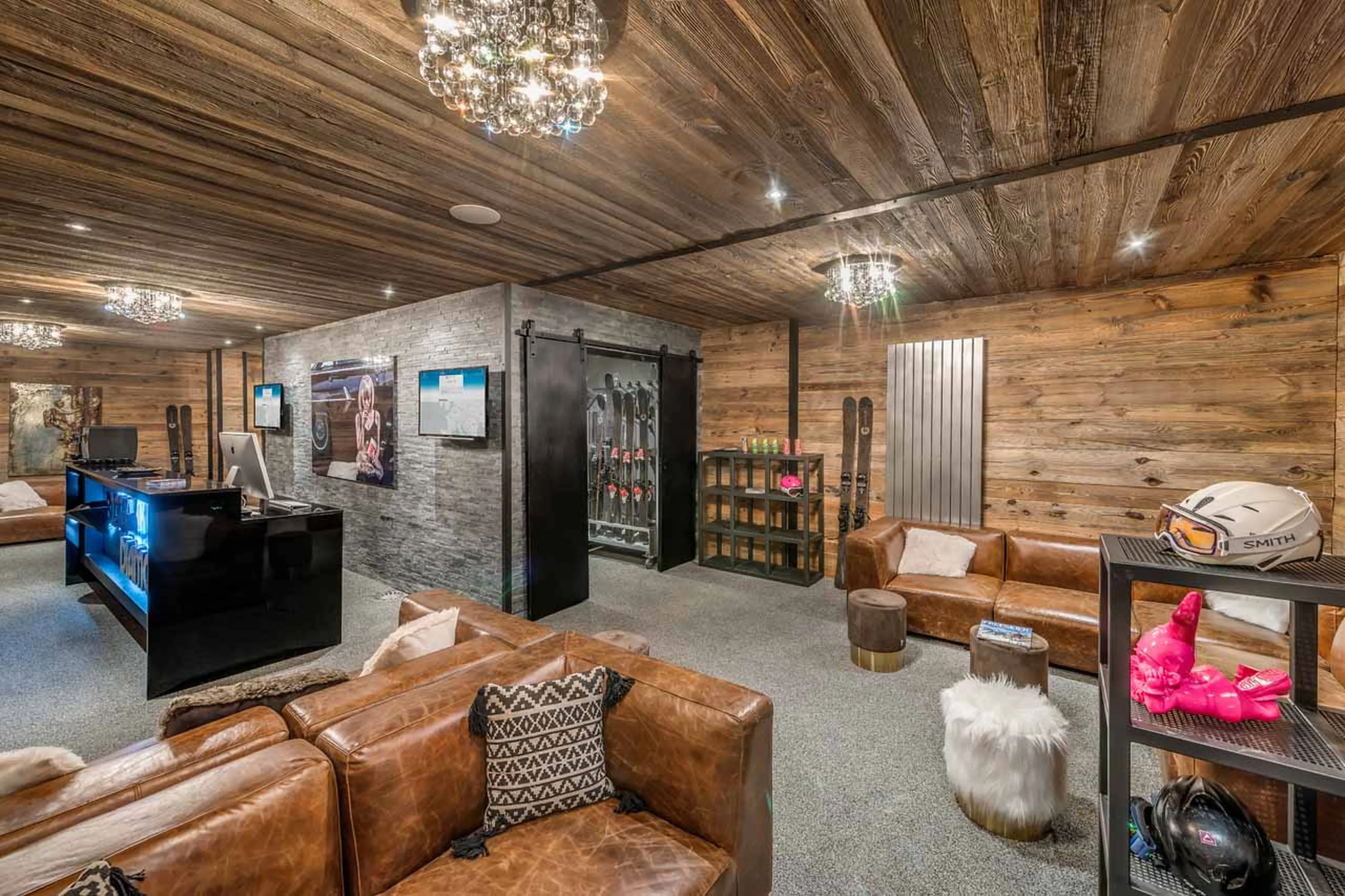 Ski lounge at Chalet Tango in Tignes