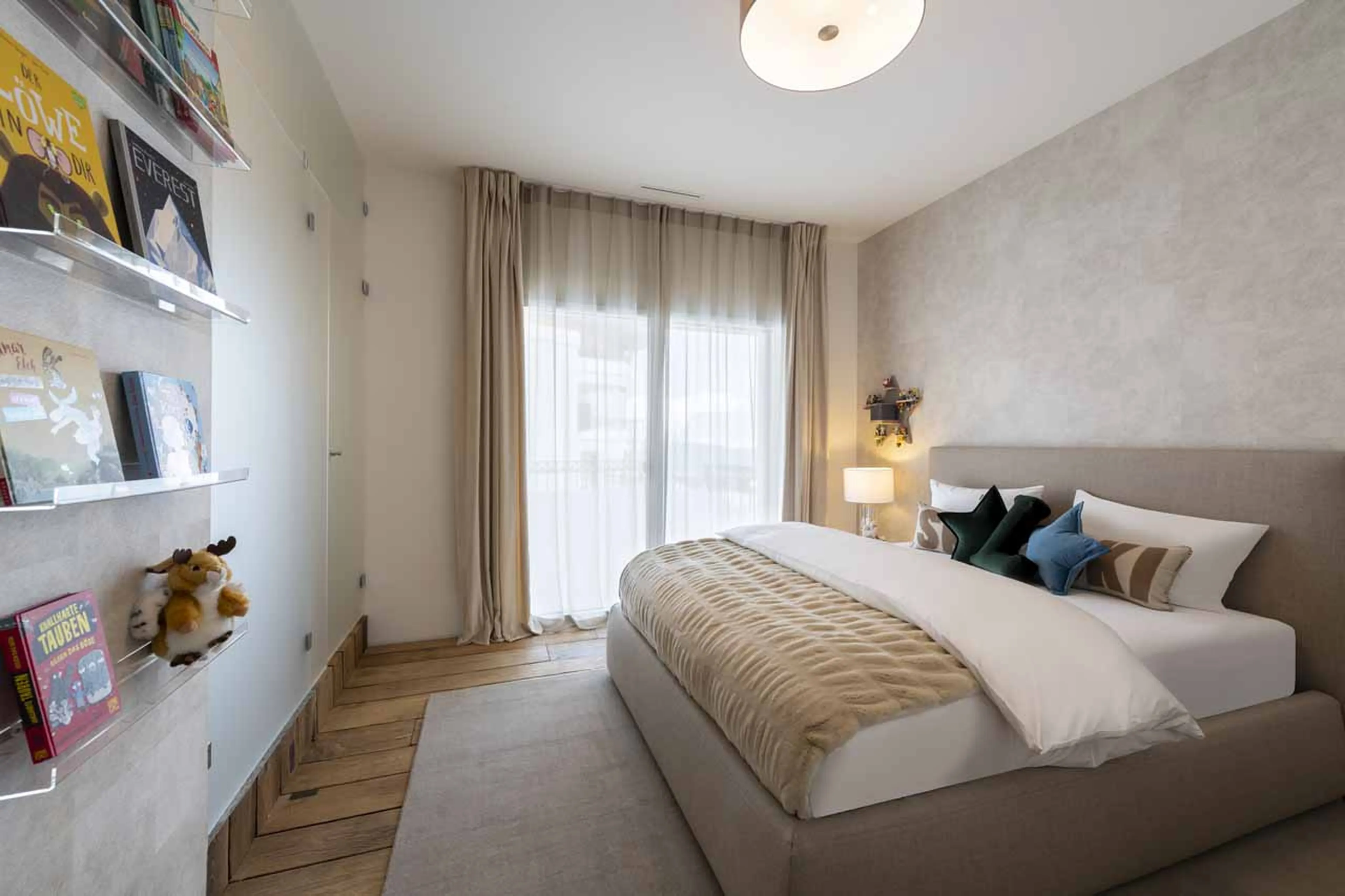 Bedroom two at Jackobshorn in Bortji Estate in Davos