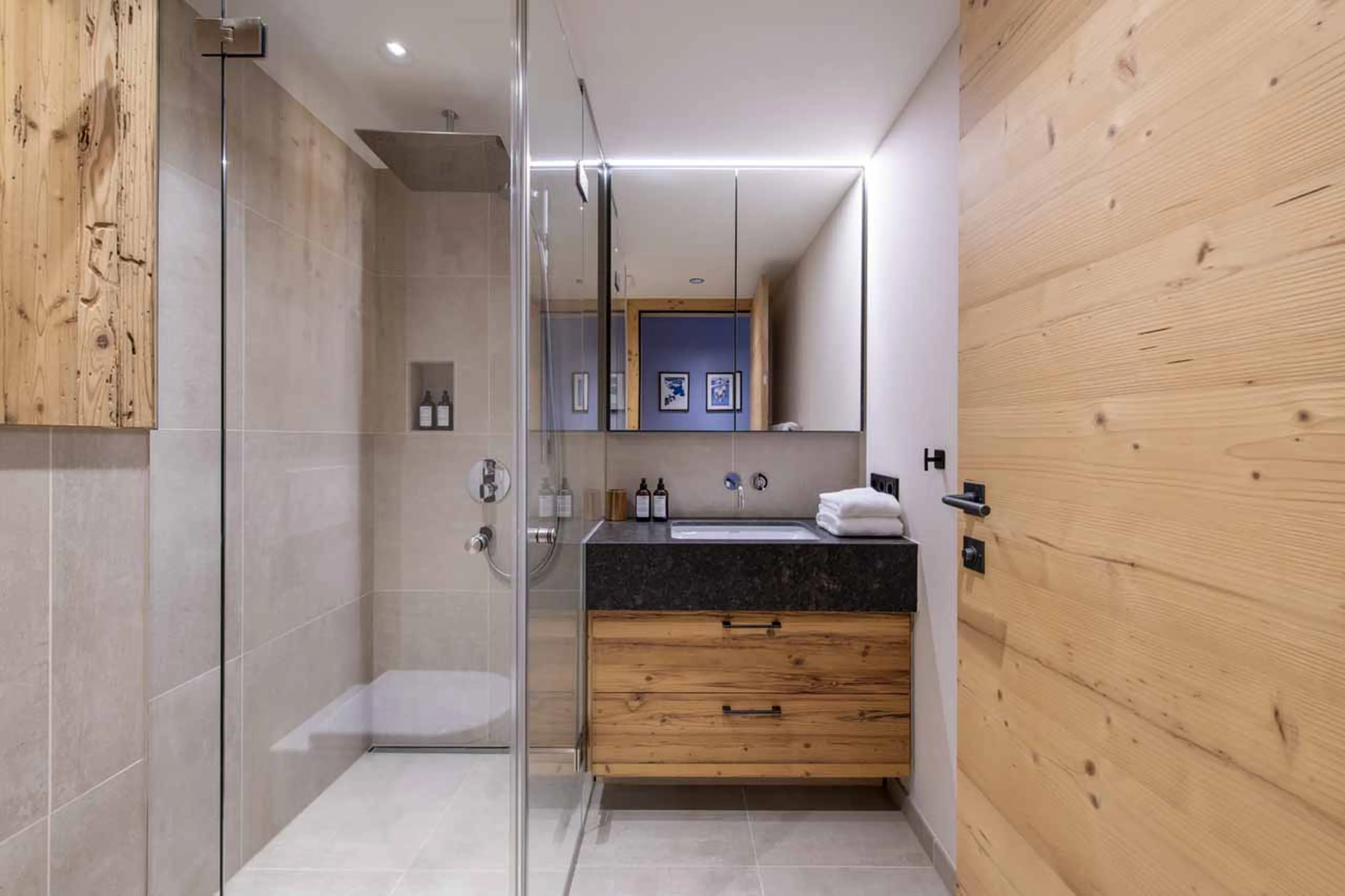 Shower room four at Apartment Brunnenhof 10 in Lech
