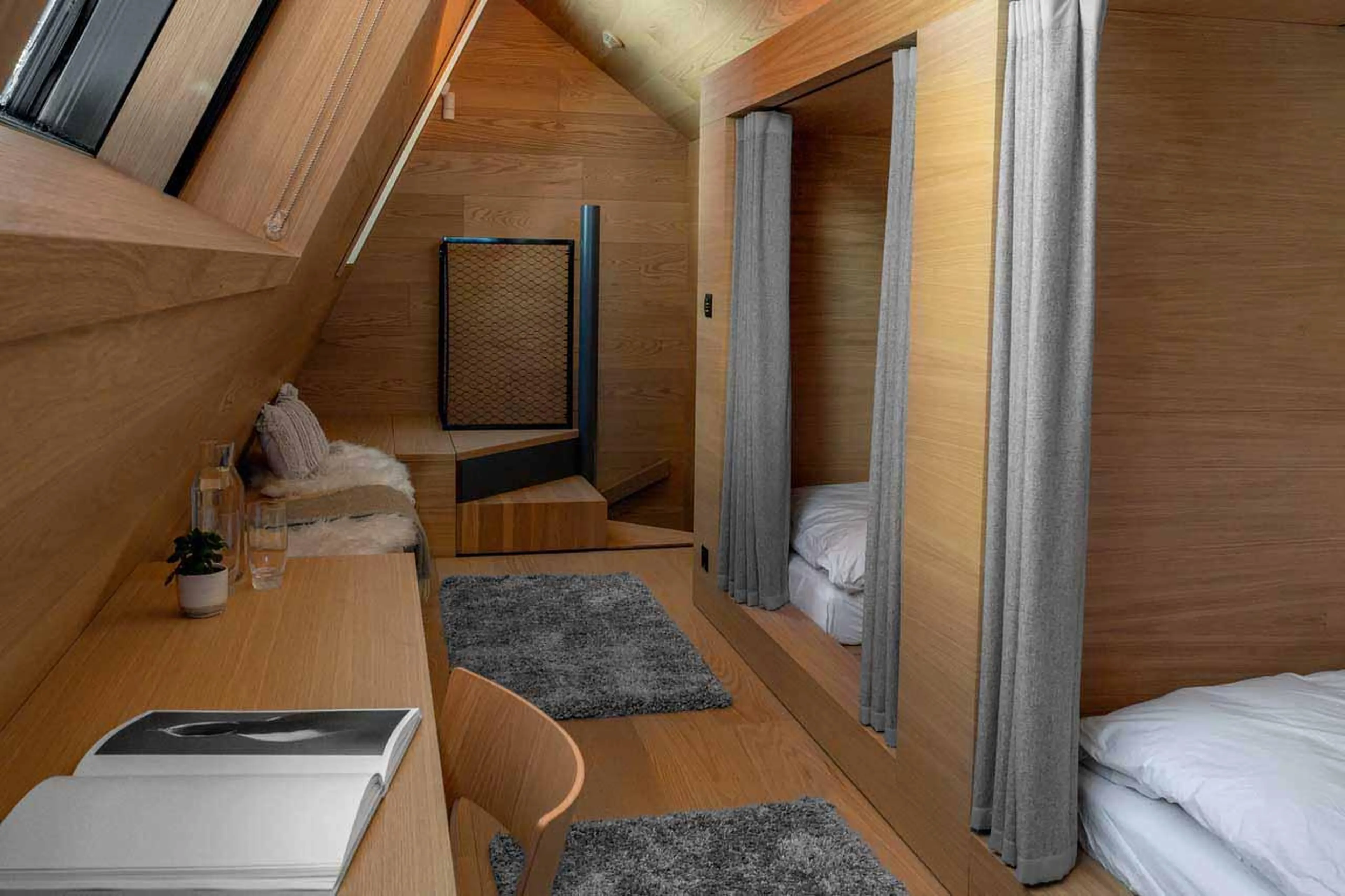 Dormitory with desk in Cabane Tortin, Verbier