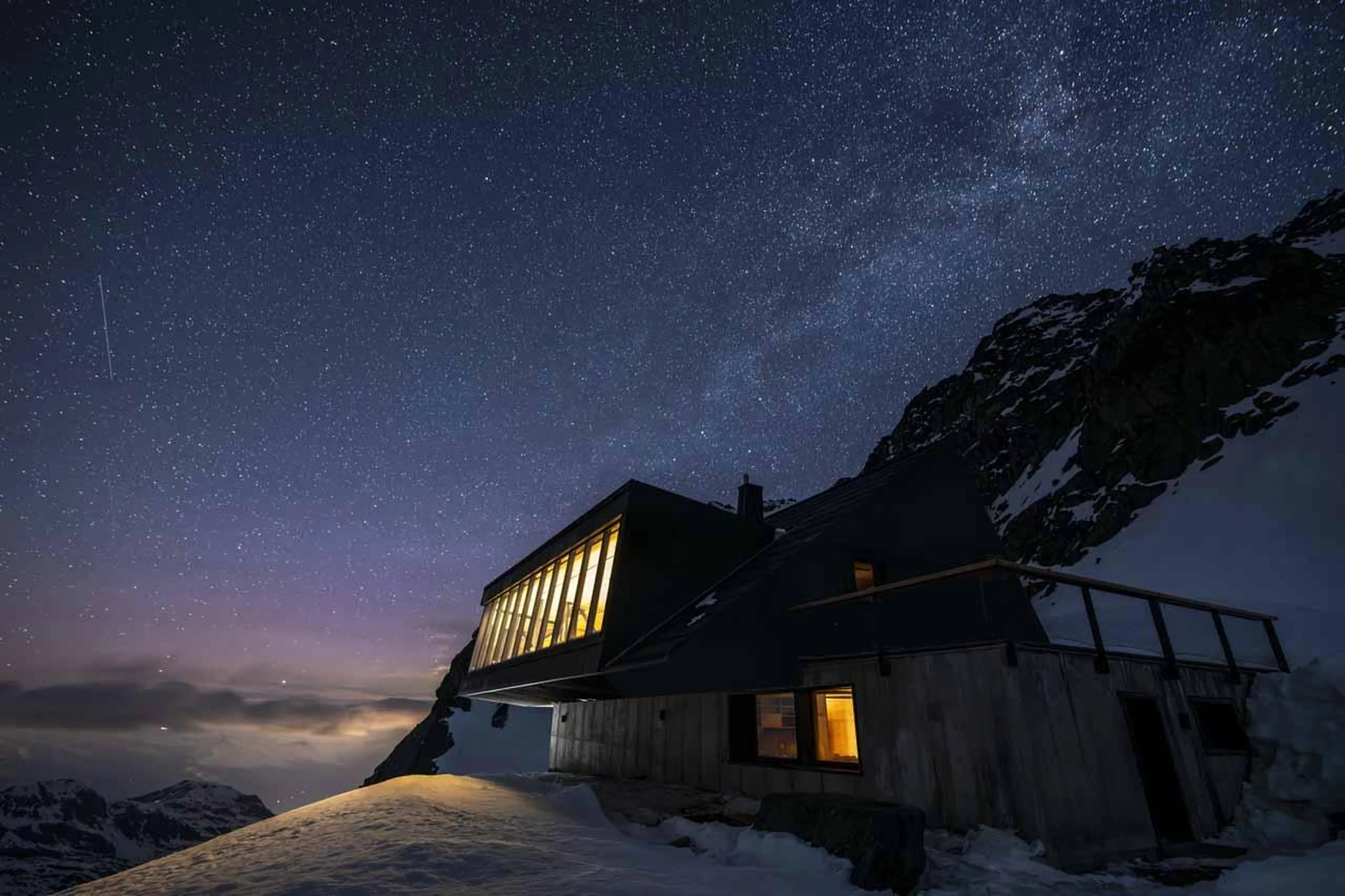 Cabane Tortin, Verbier on its own in the mountains