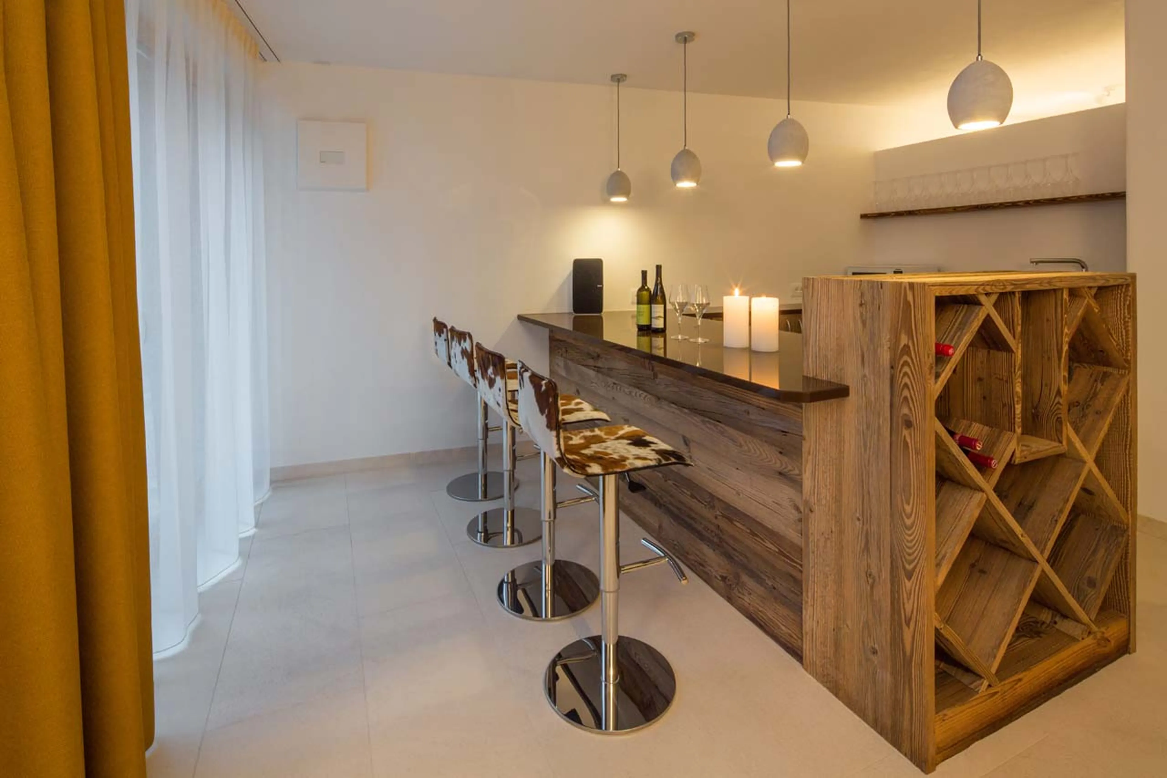 Four-seater bar at Casa Feroze in Alta Badia