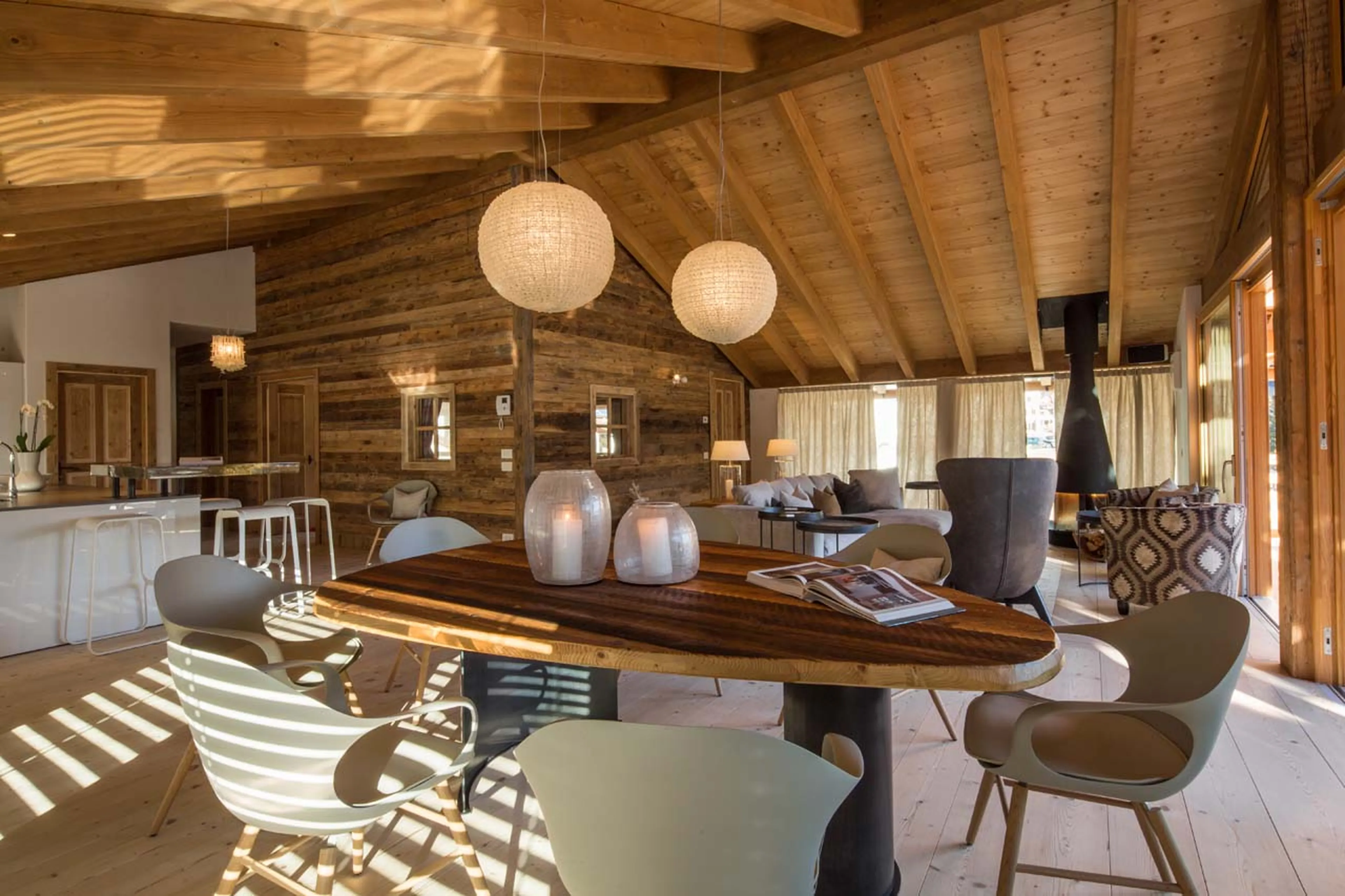 Dining area at Casa Feroze in Alta Badia