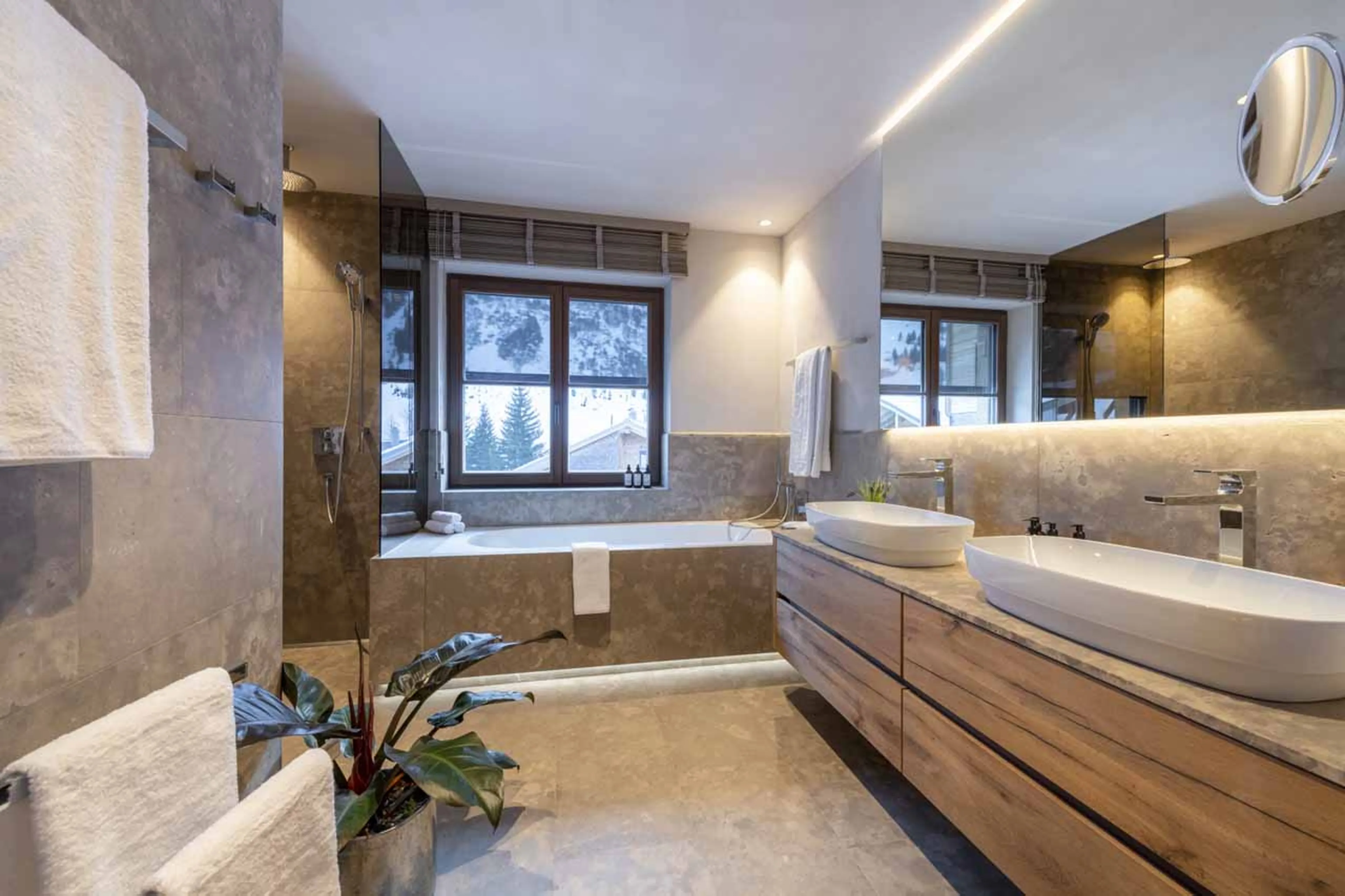 Bathroom five at Chalech M in Lech