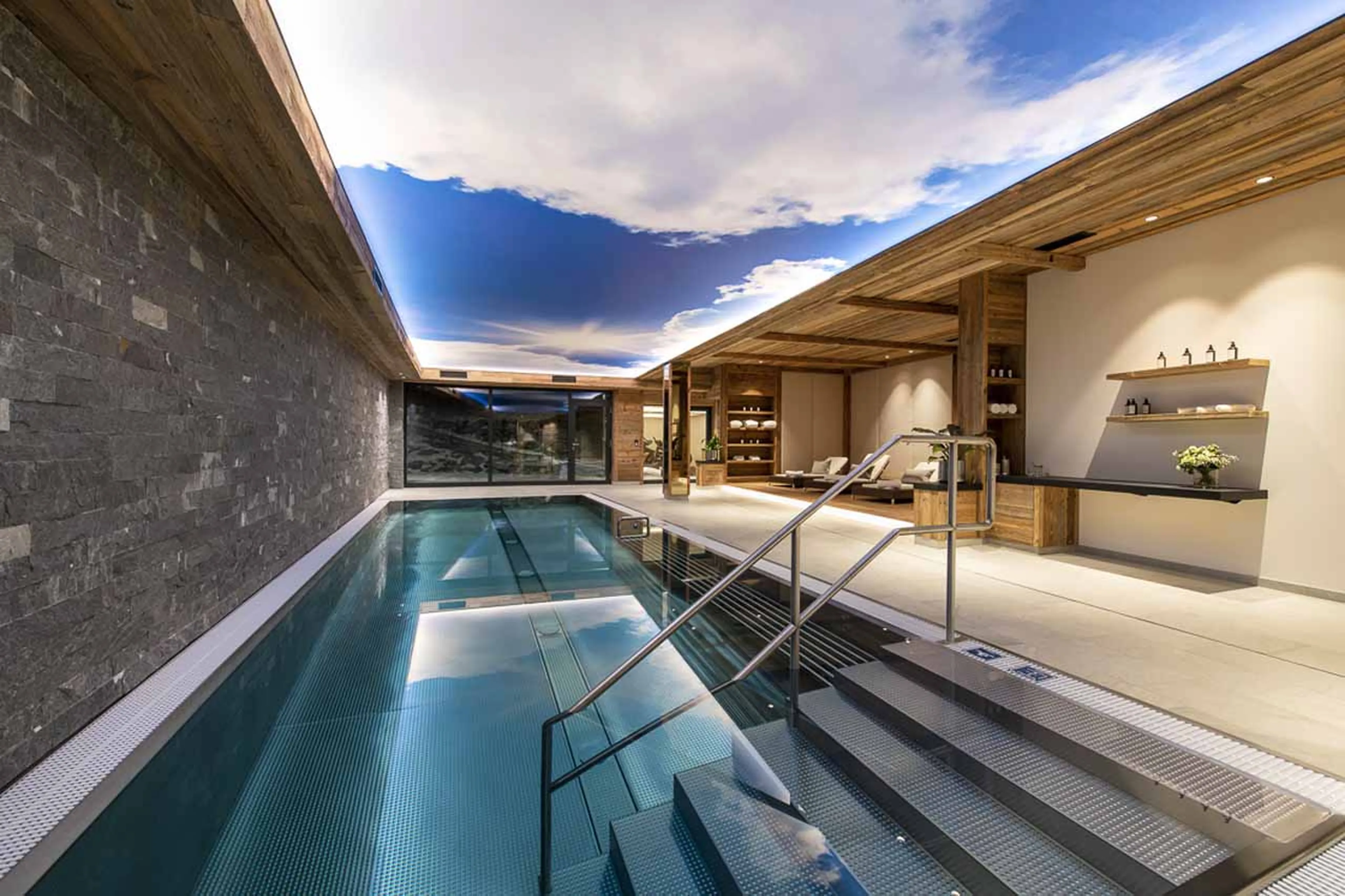 Shared spa with pool at Chalech 4 in Lech