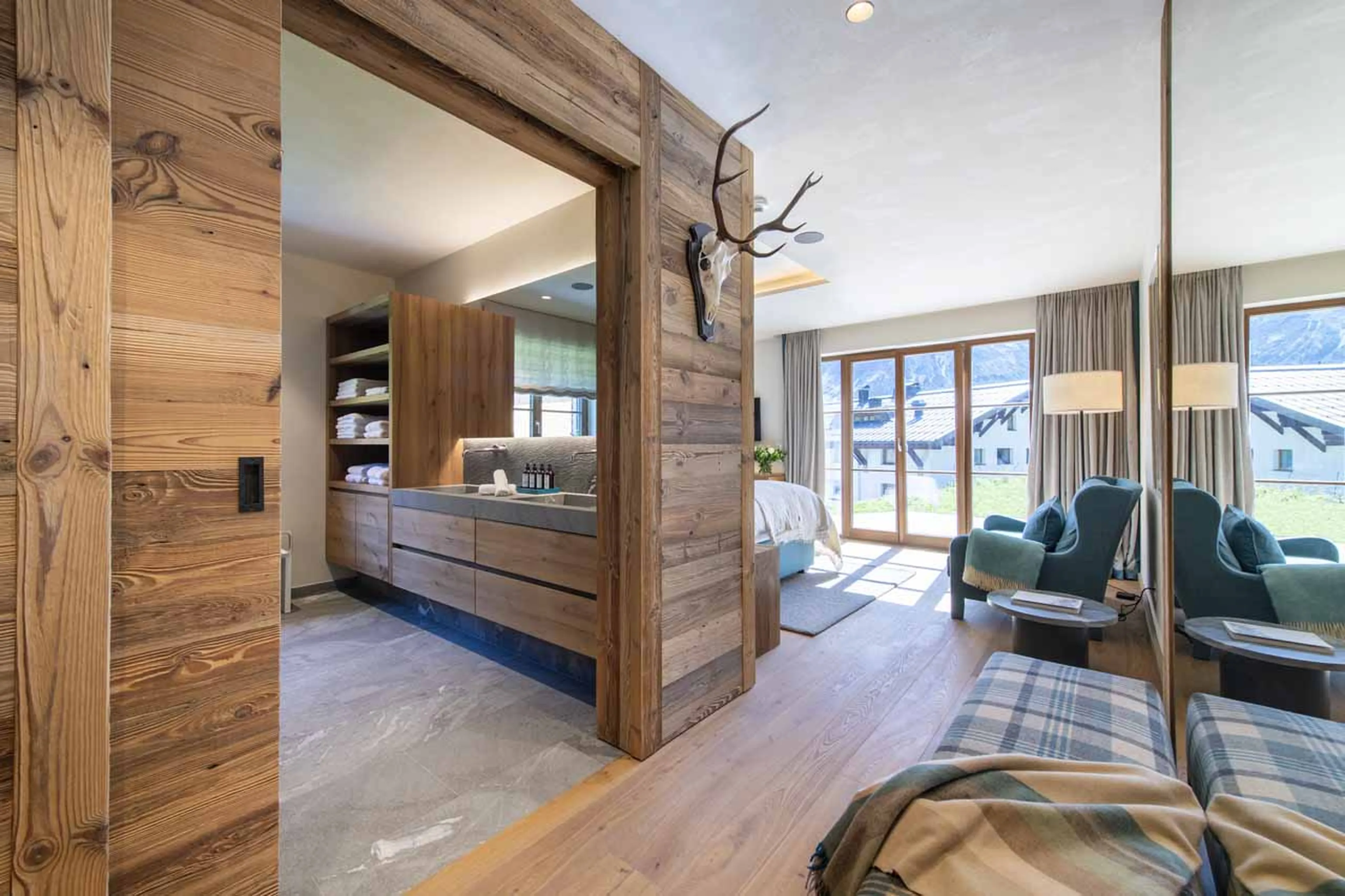 Entrance to en-suite shower at Chalech S in Lech