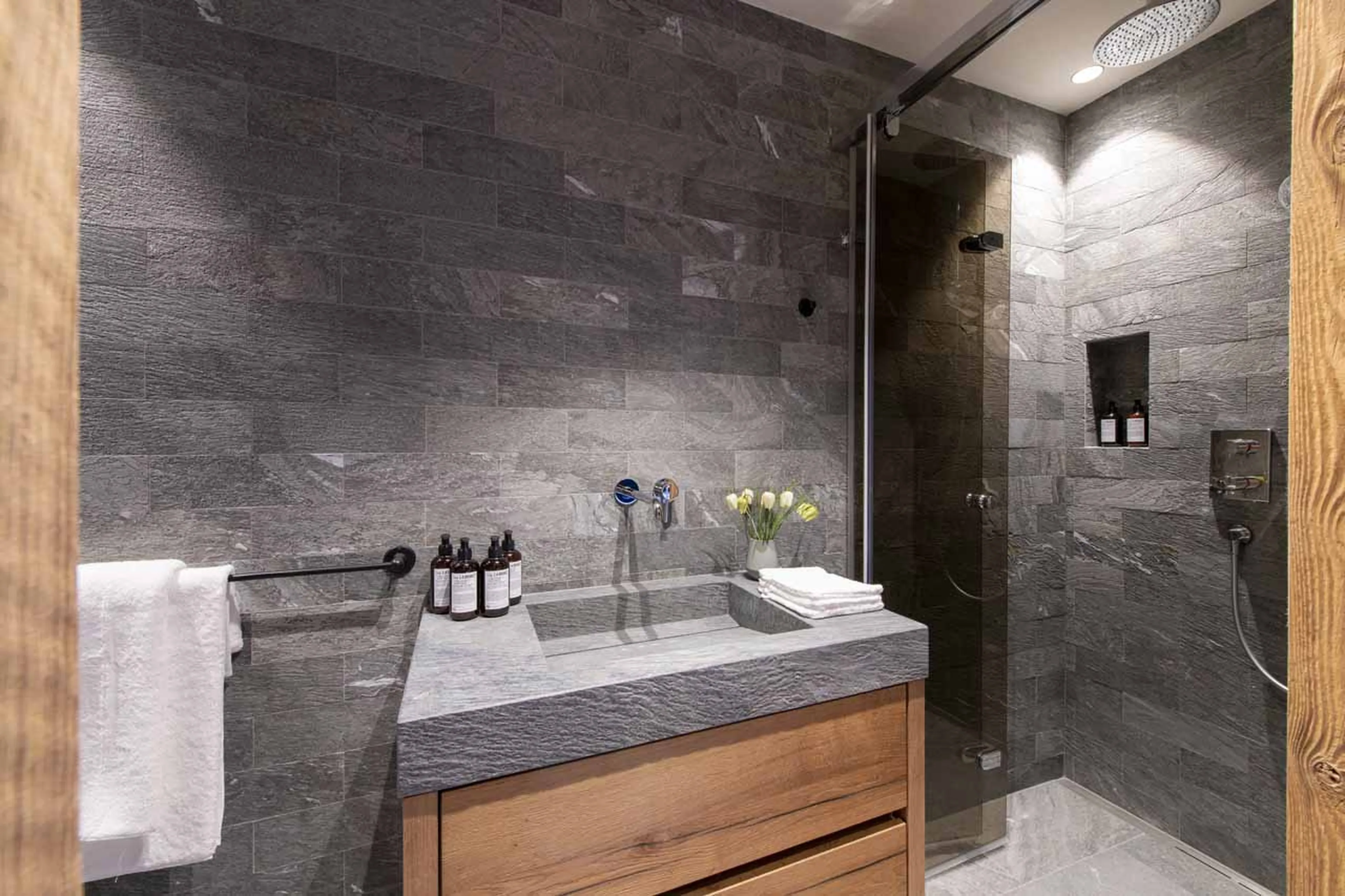 Shower room at Chalech S in Lech