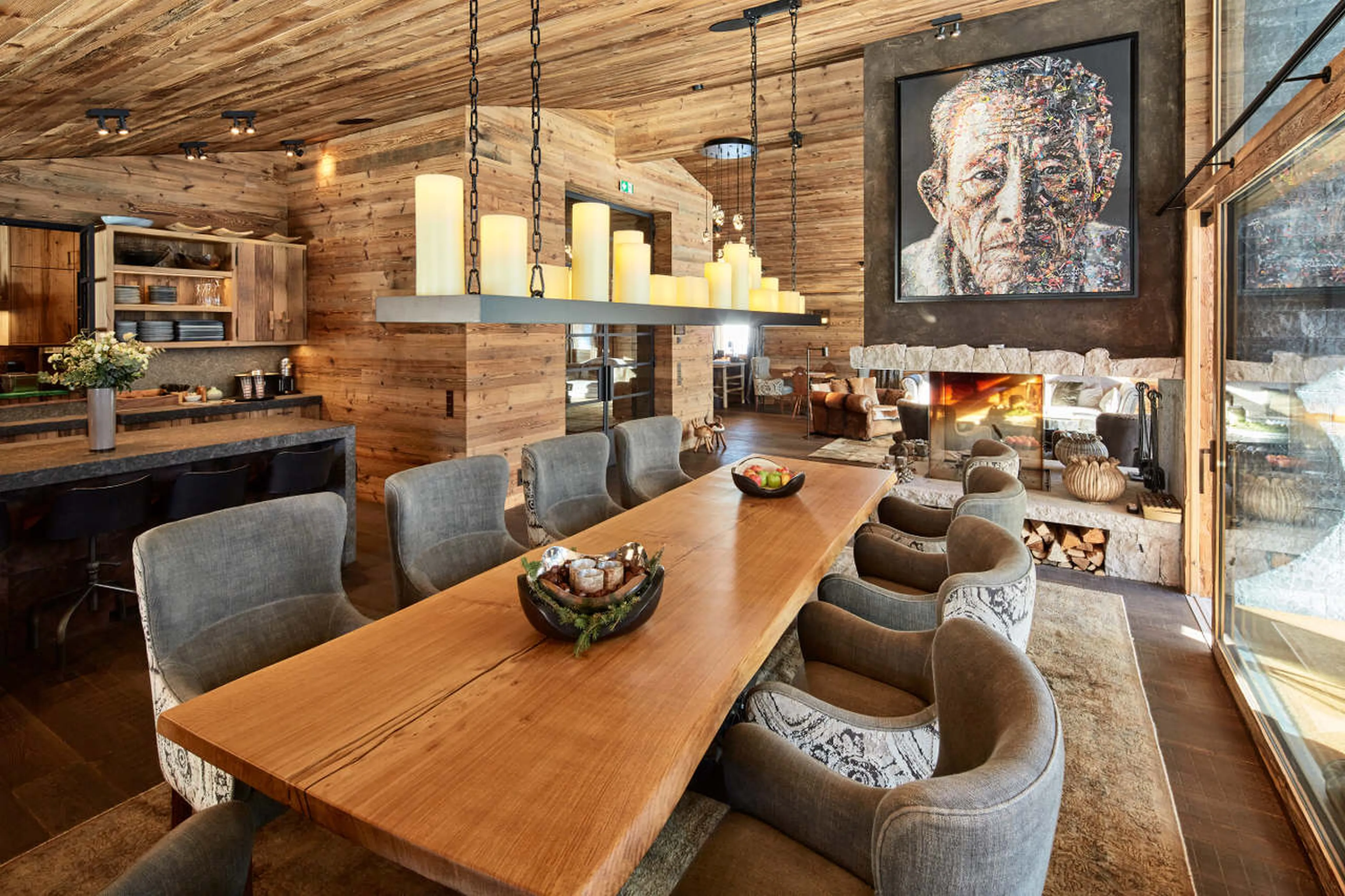 Dining area open to the balcony in Chalet 1551 in Lech