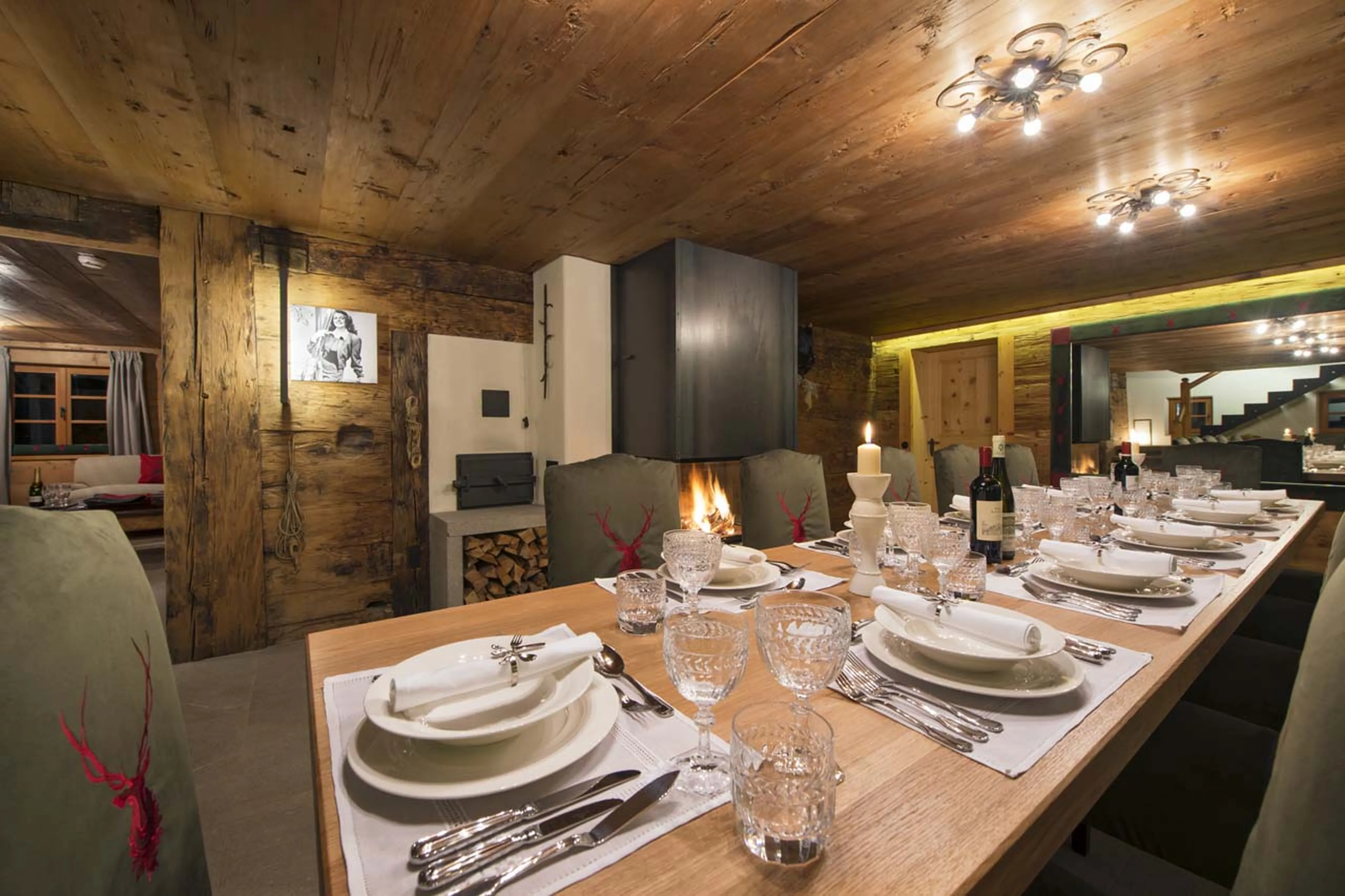 Dining table of Chalet 1597 in Lech