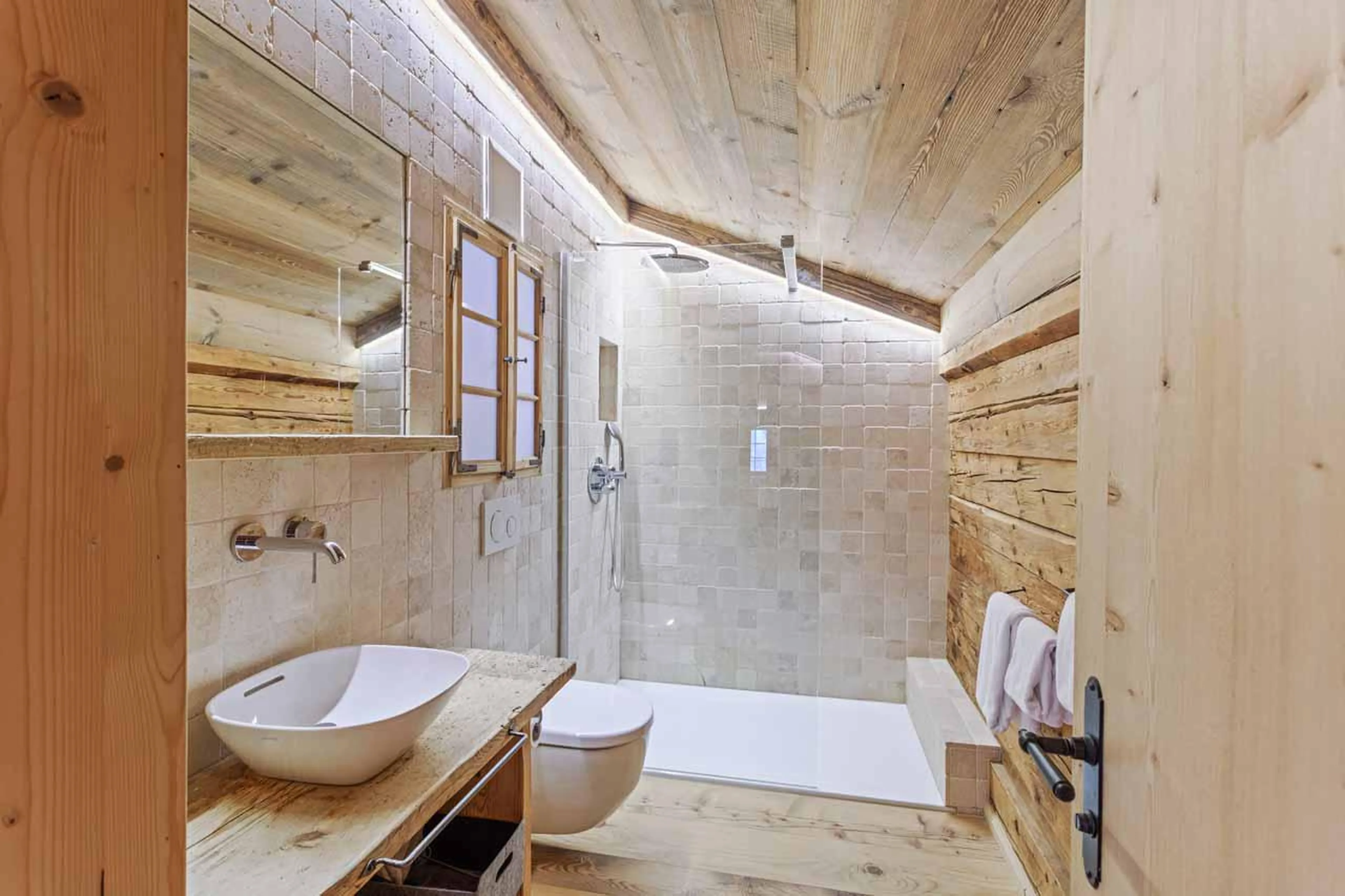Shower room in Chalet 1808, Gstaad