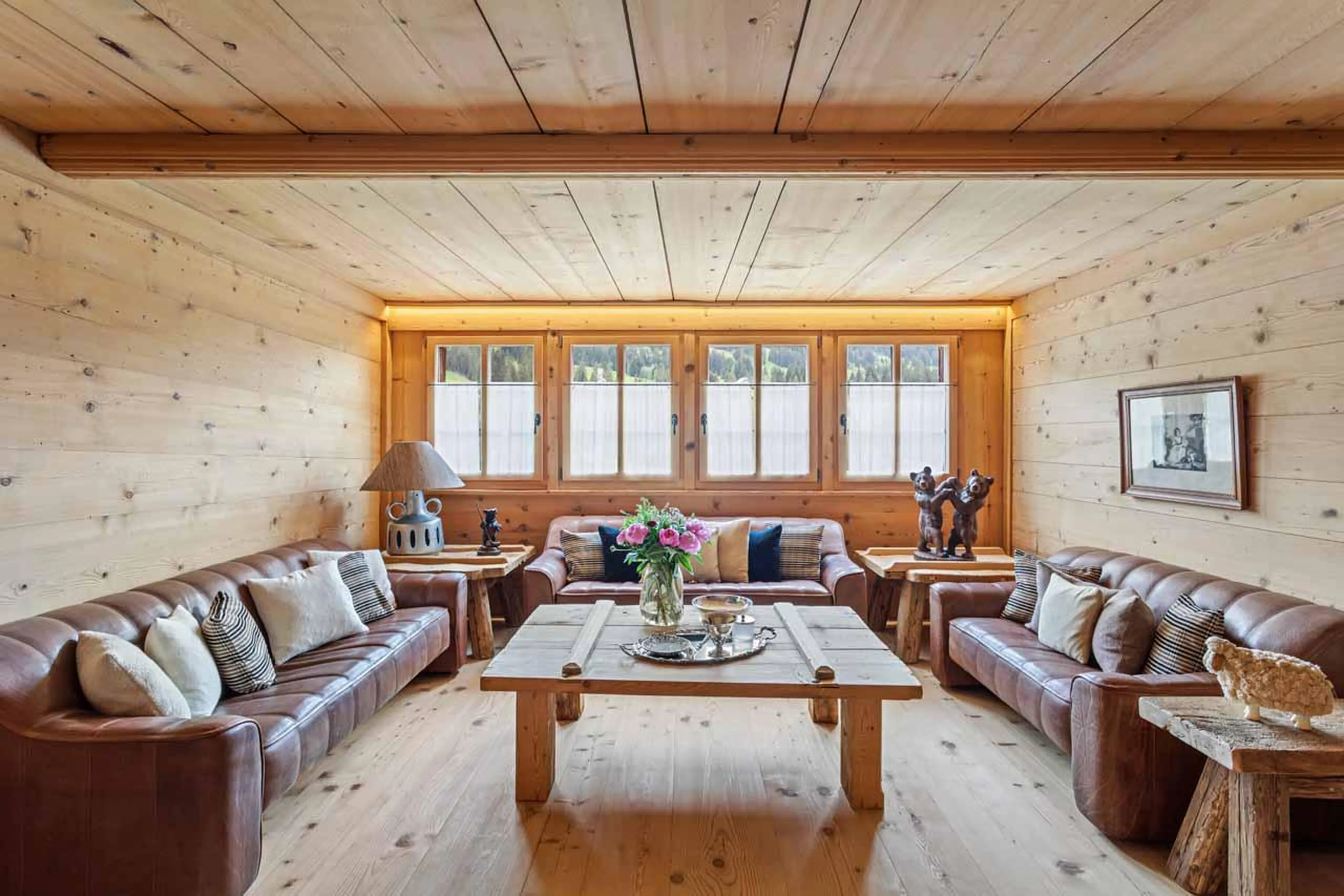 Spacious lounge in Chalet 1808, Gstaad