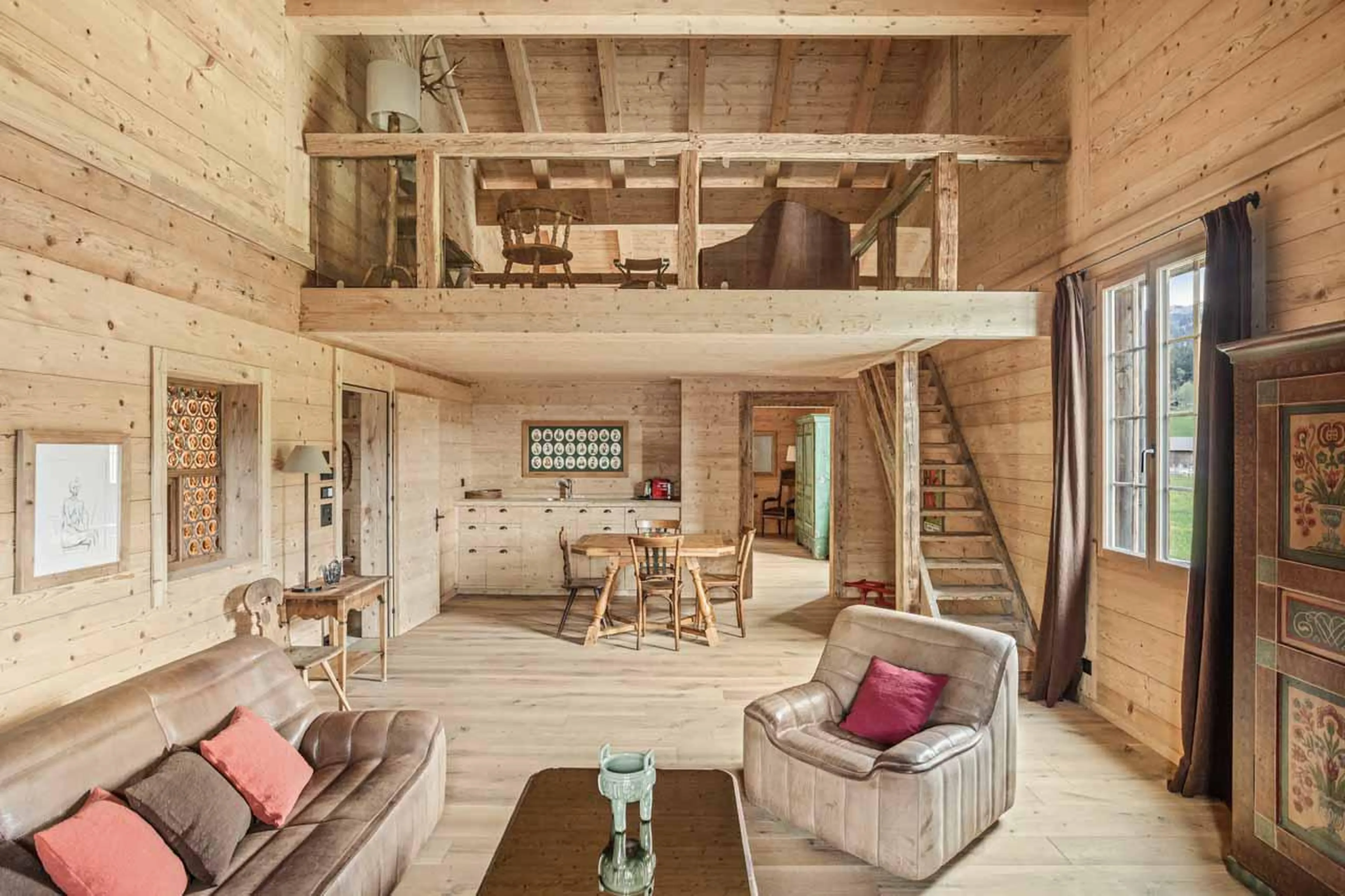 Open-plan living-dining-kitchenette area in Chalet 1808, Gstaad