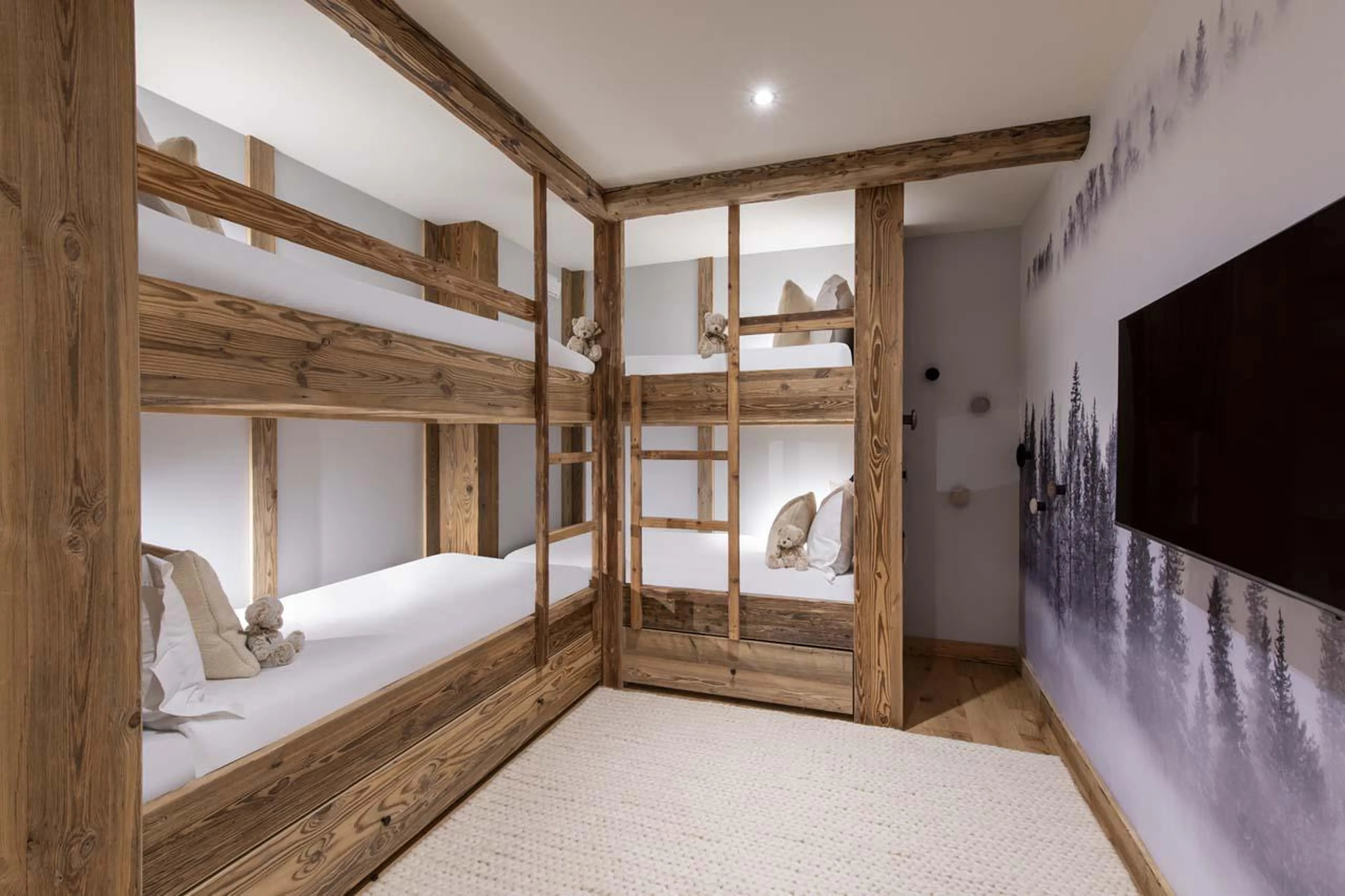 Quad bunk bedroom at Chalet 1850 in Val d'Isere