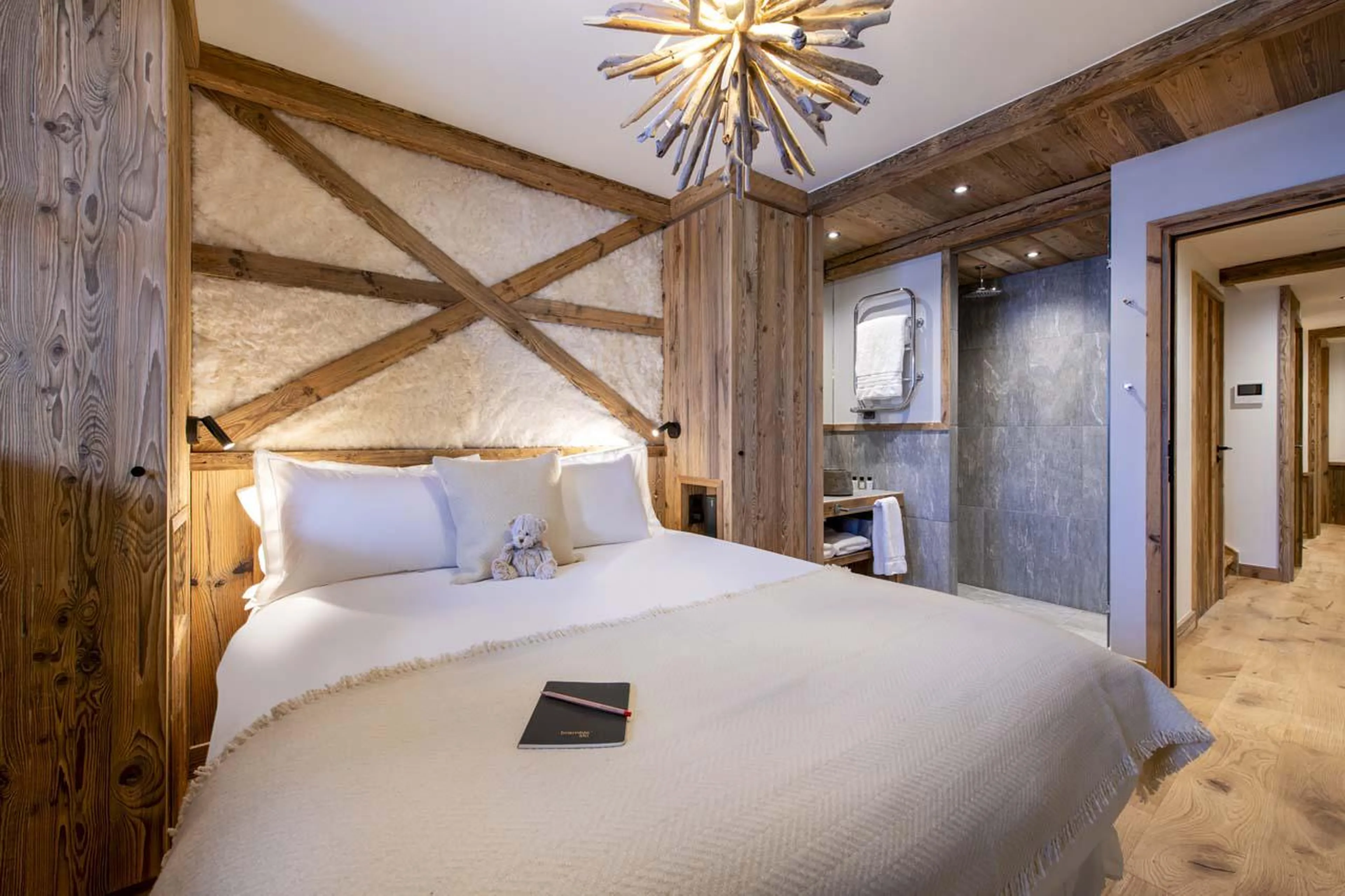 Luxurious and modern double bedroom at Chalet 1855 in Val d'Isere