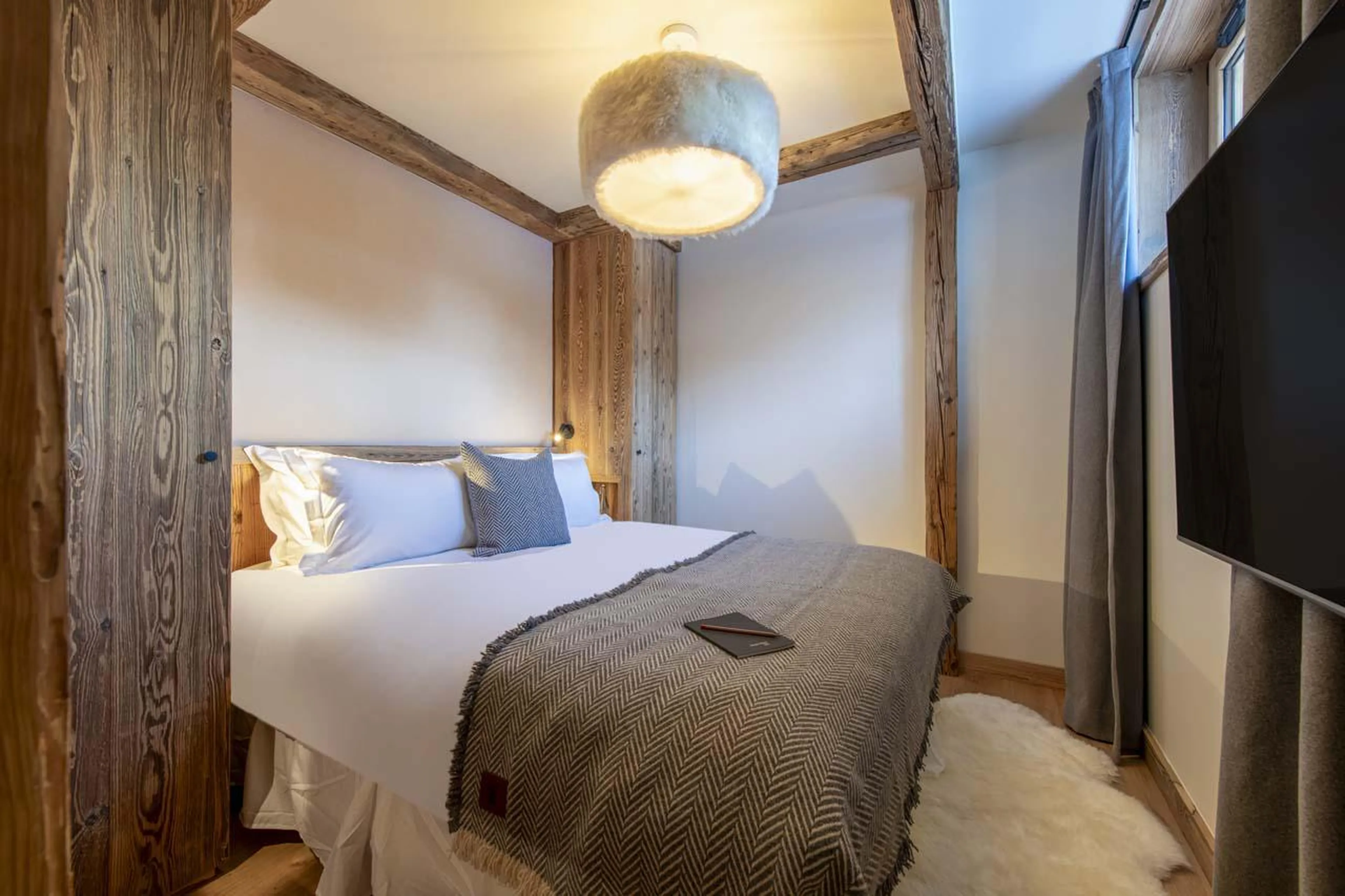 Double bedroom at Chalet 1855 in Val d'Isere