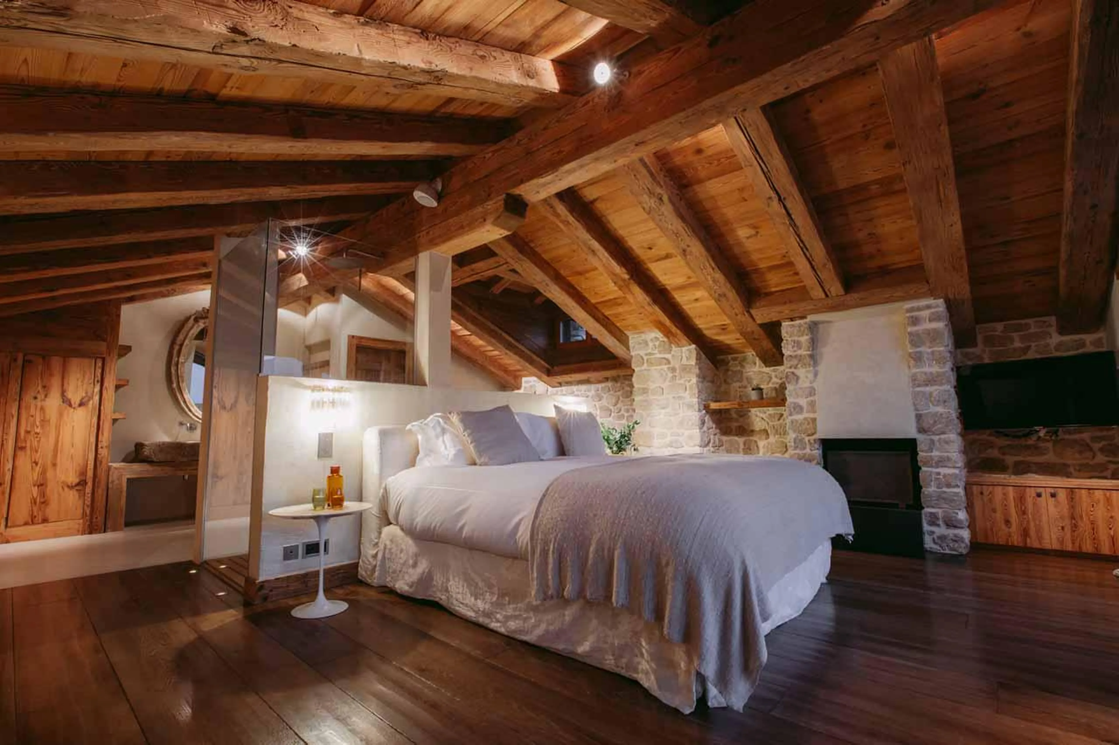 Master bedroom at Chalet 1936 in Verbier