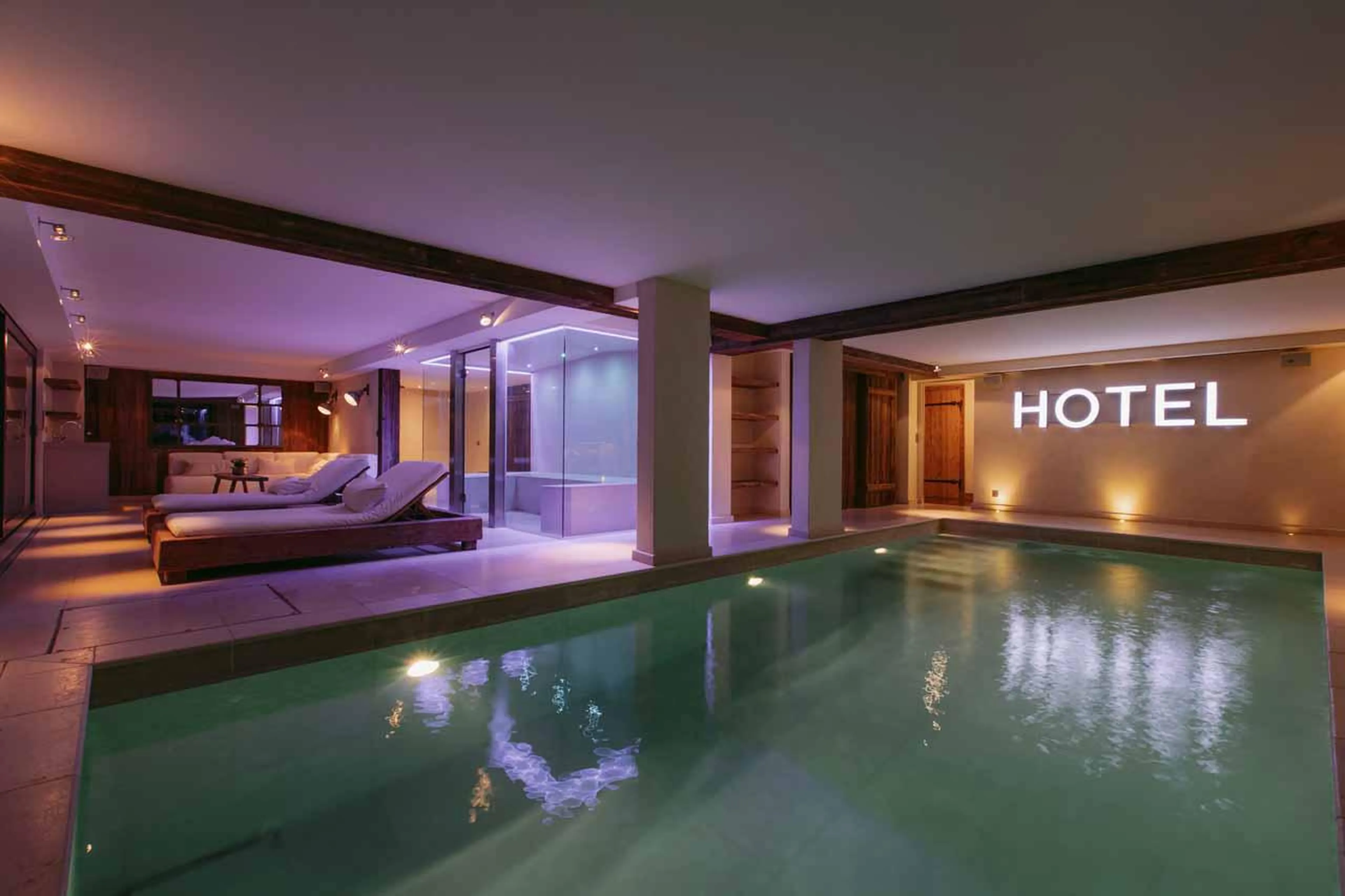 Spa relaxation area in Chalet 1936 in Verbier