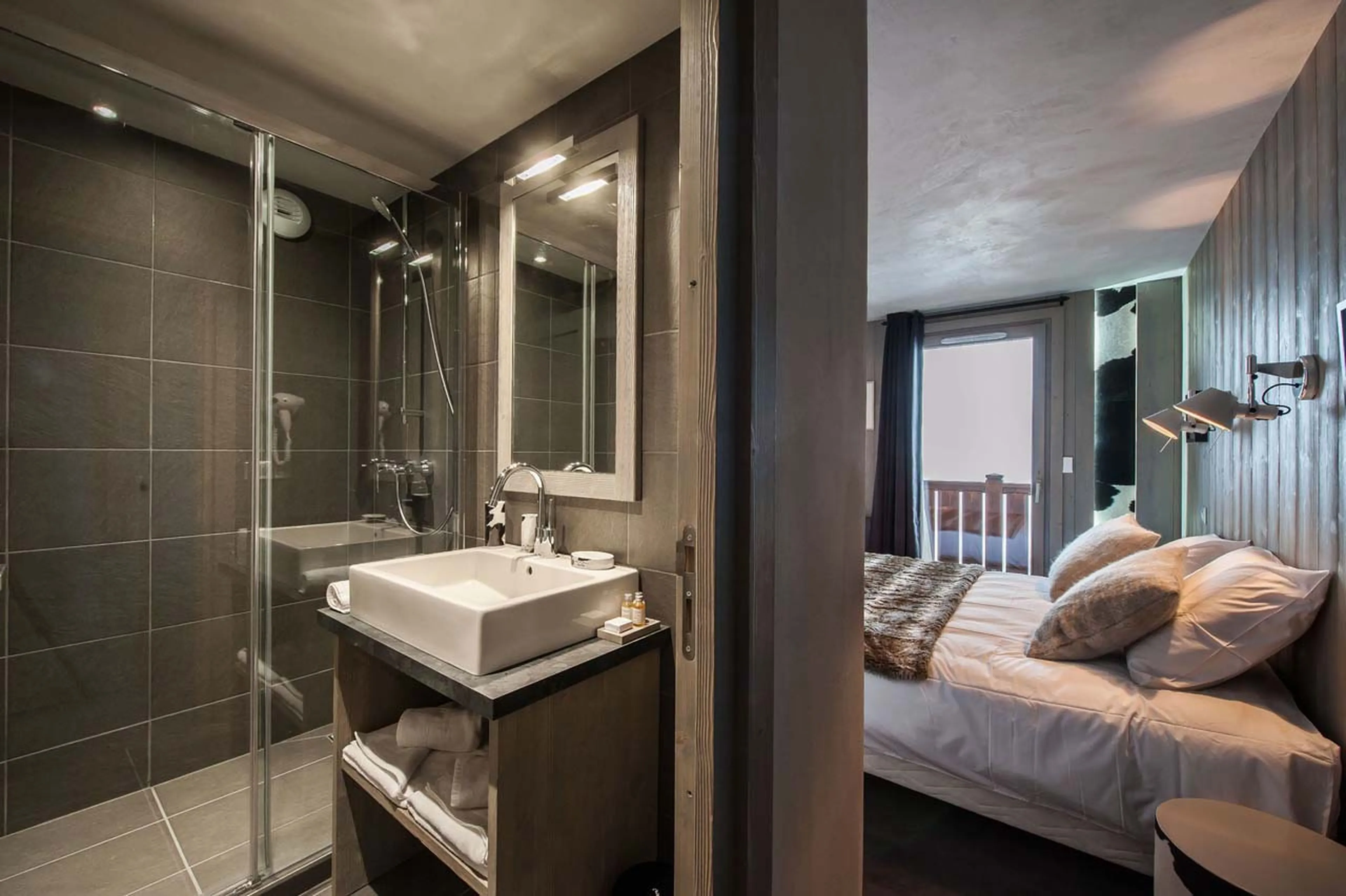En-suite shower room at Apartment Abondance in Courchevel 1650